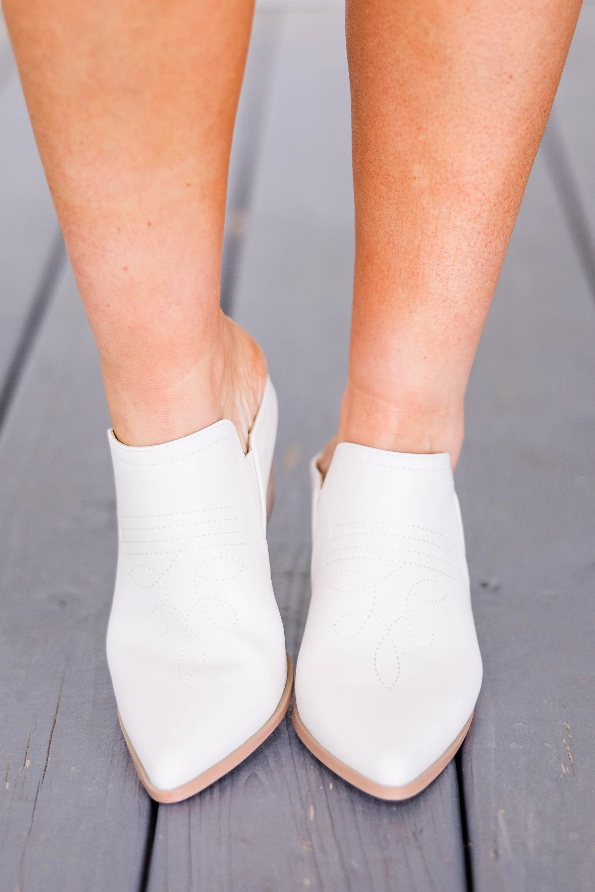 Corky's: Trading Sugar For Secrets Mules, Ivory - Weilaico