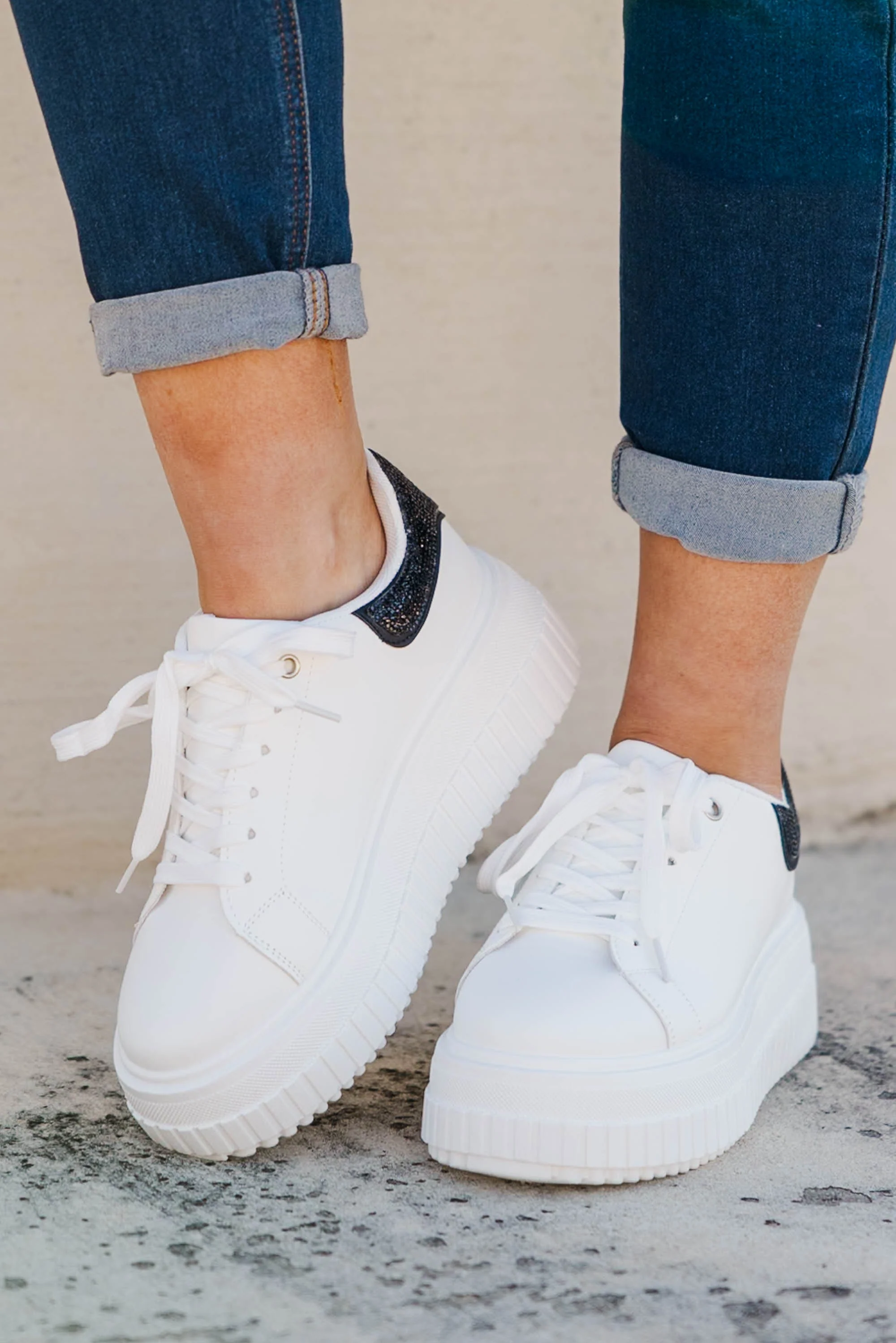 Step and Sparkle Shoes, White-Black - Weilaico