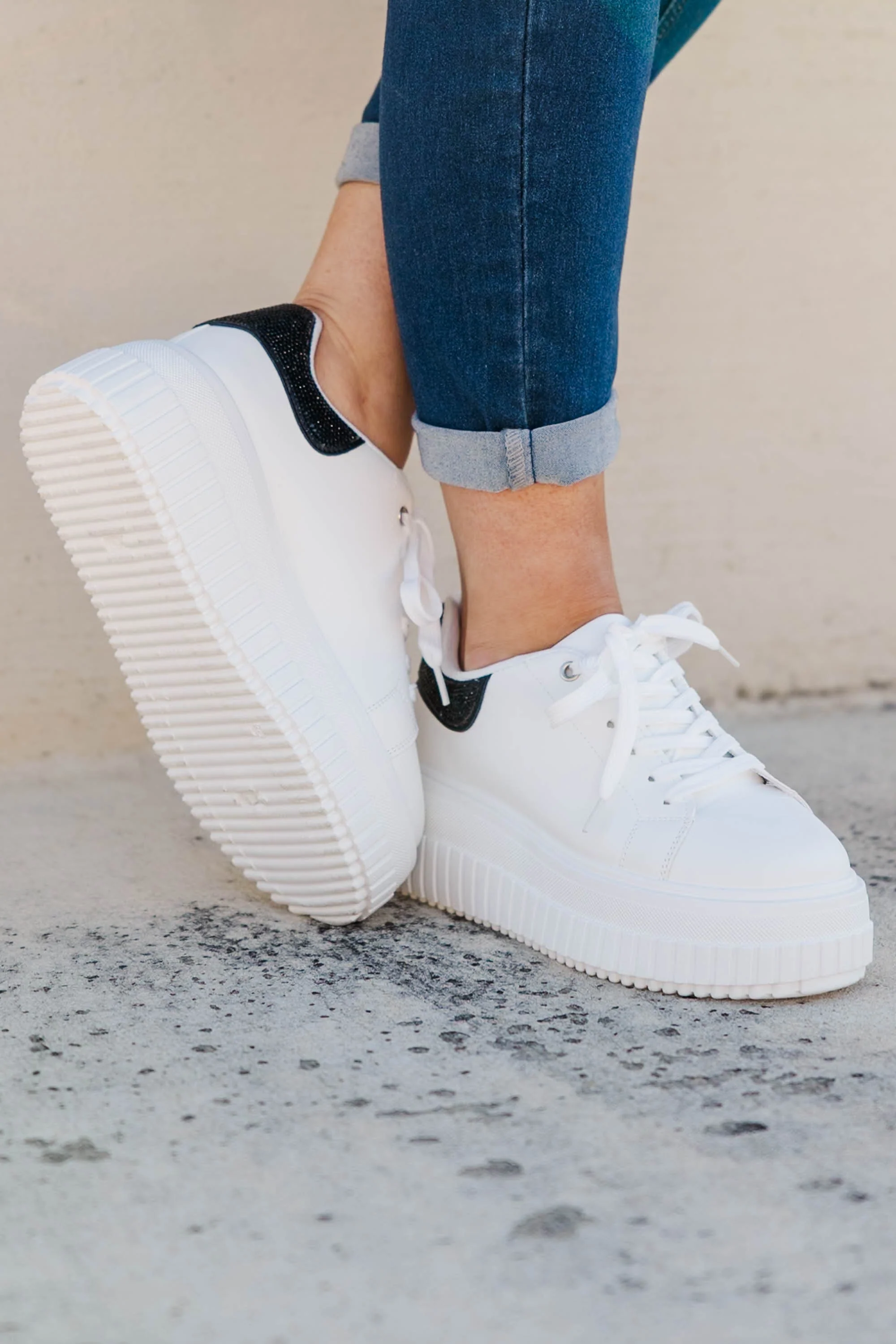 Step and Sparkle Shoes, White-Black - Weilaico