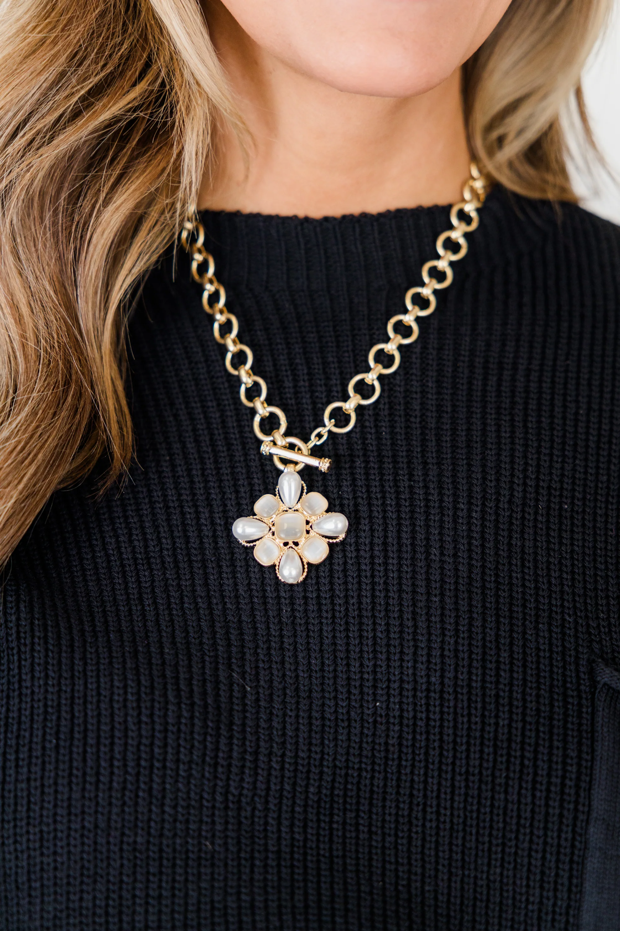 Call Back Vintage Necklace, Gold - Weilaico