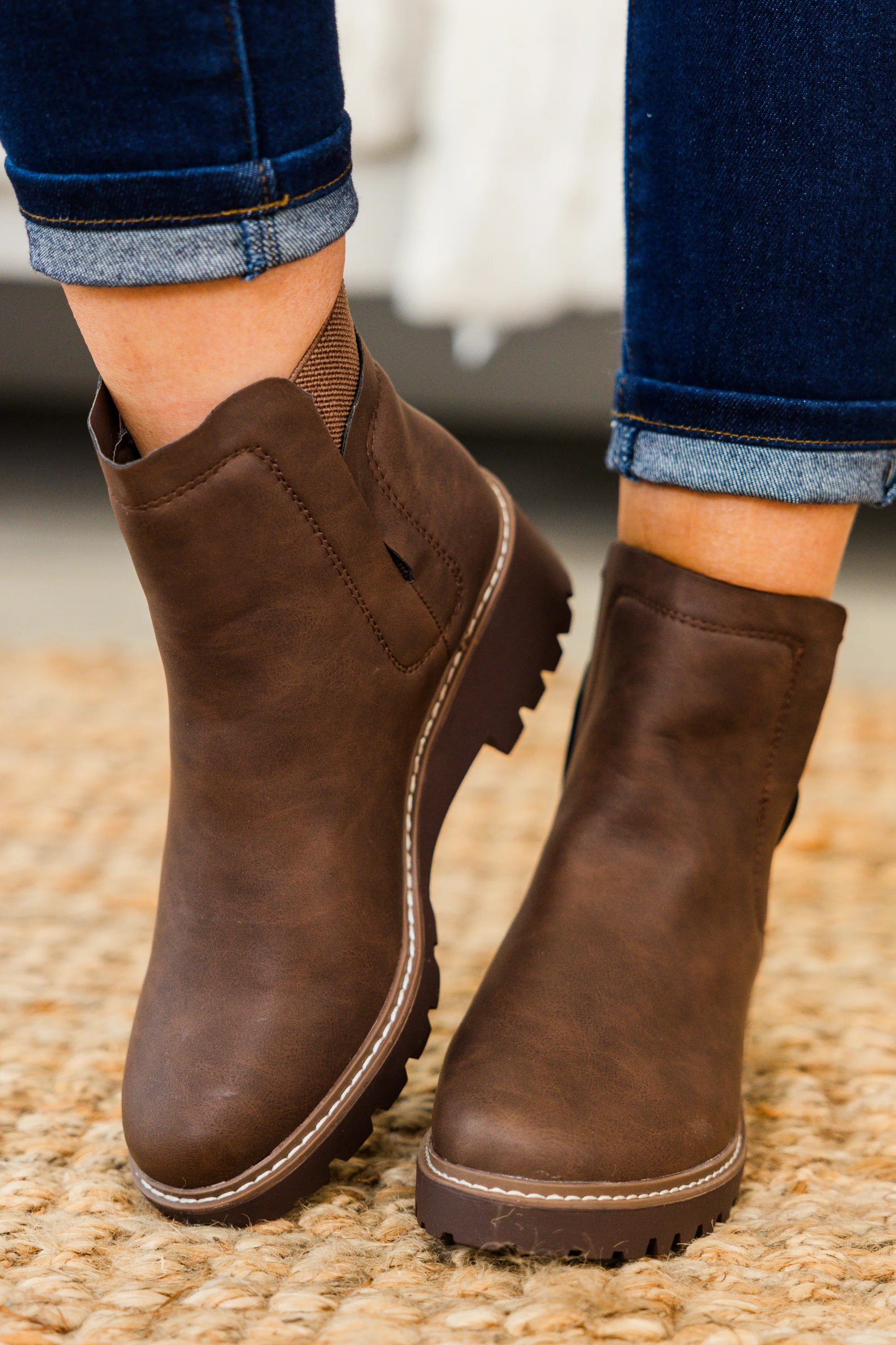 Sleek Street Booties, Brown - Weilaico