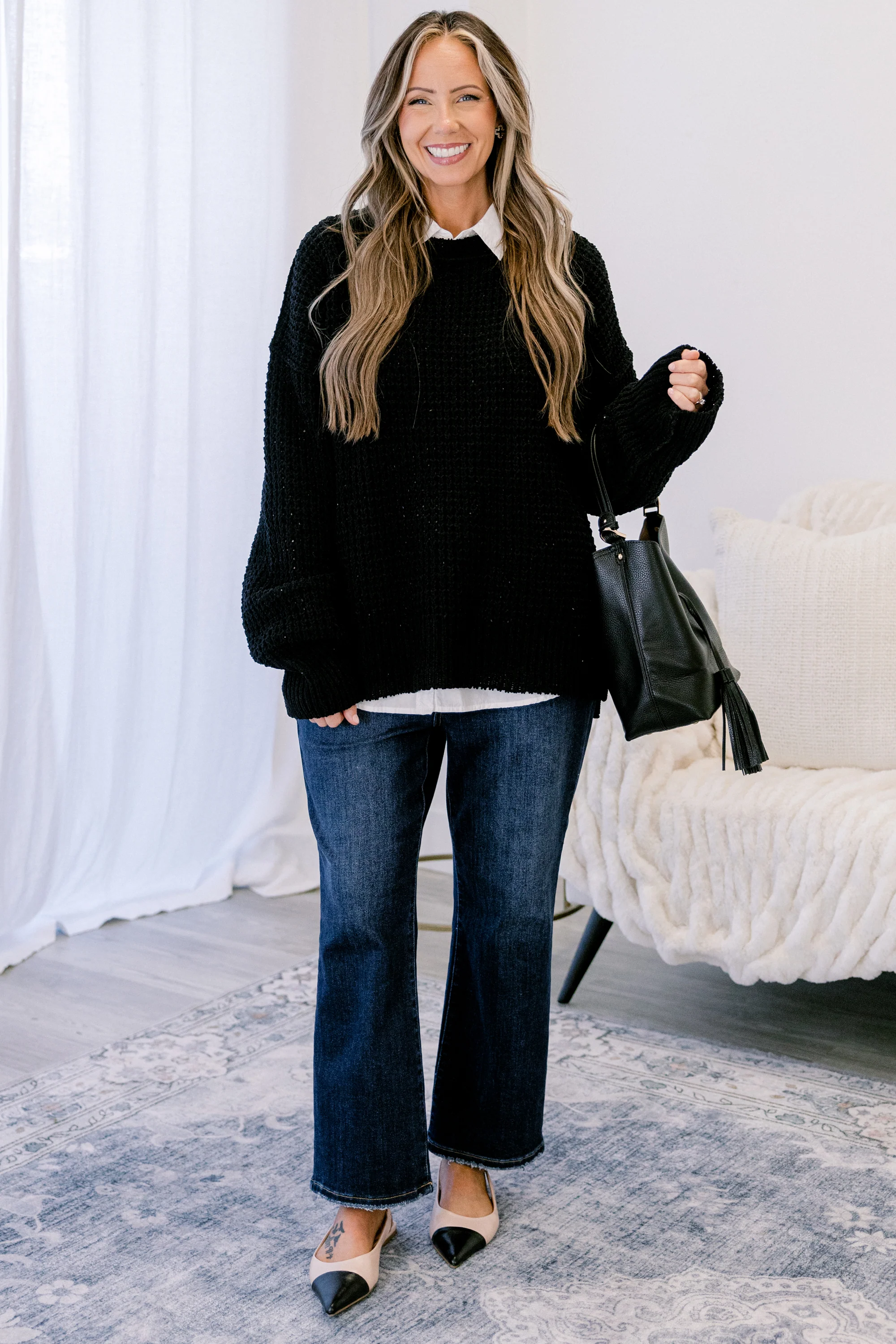 Falling Petals Sweater, Black - Weilaico