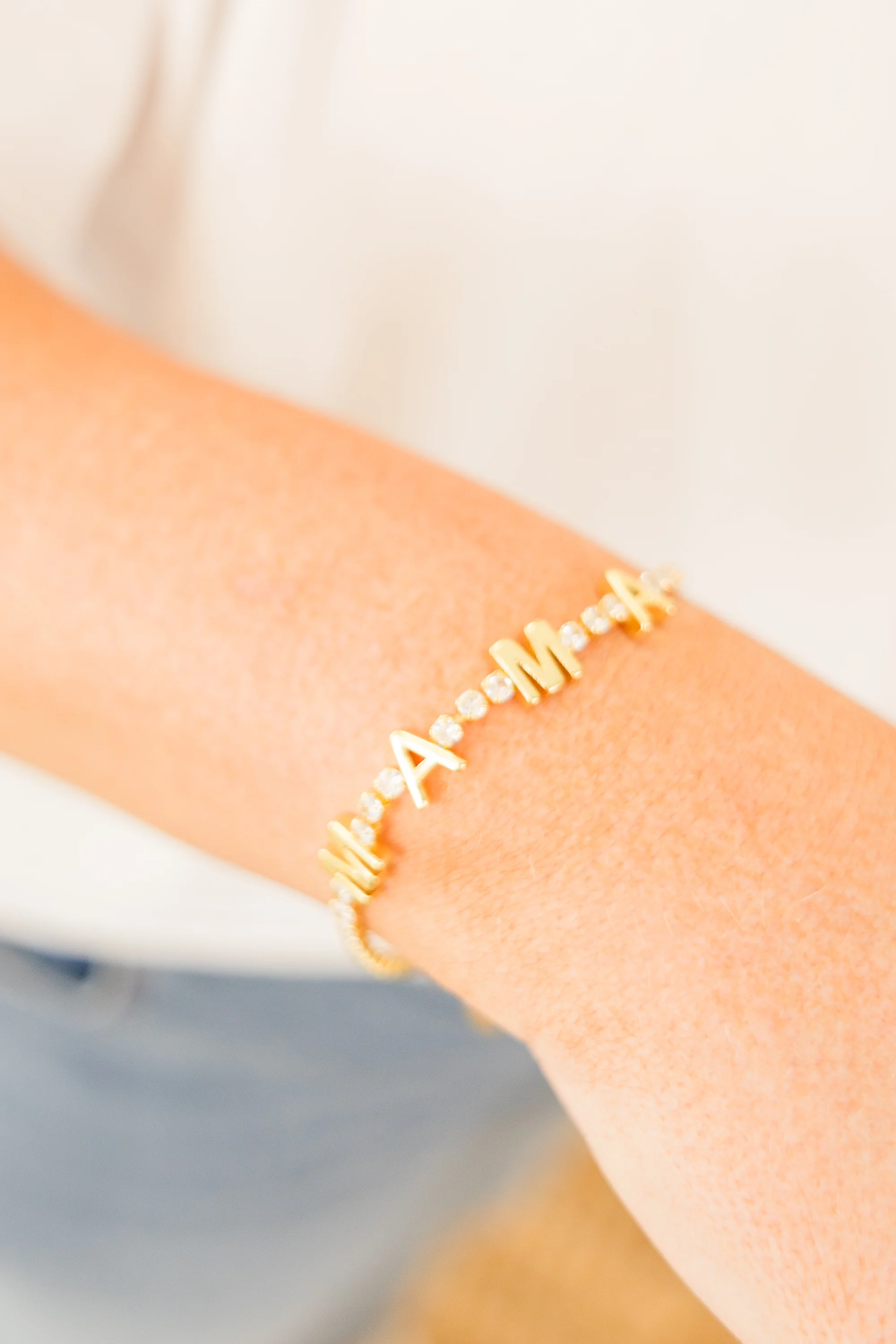 Lauren Kenzie: I Get It From My Mama Bracelet, Gold - Weilaico