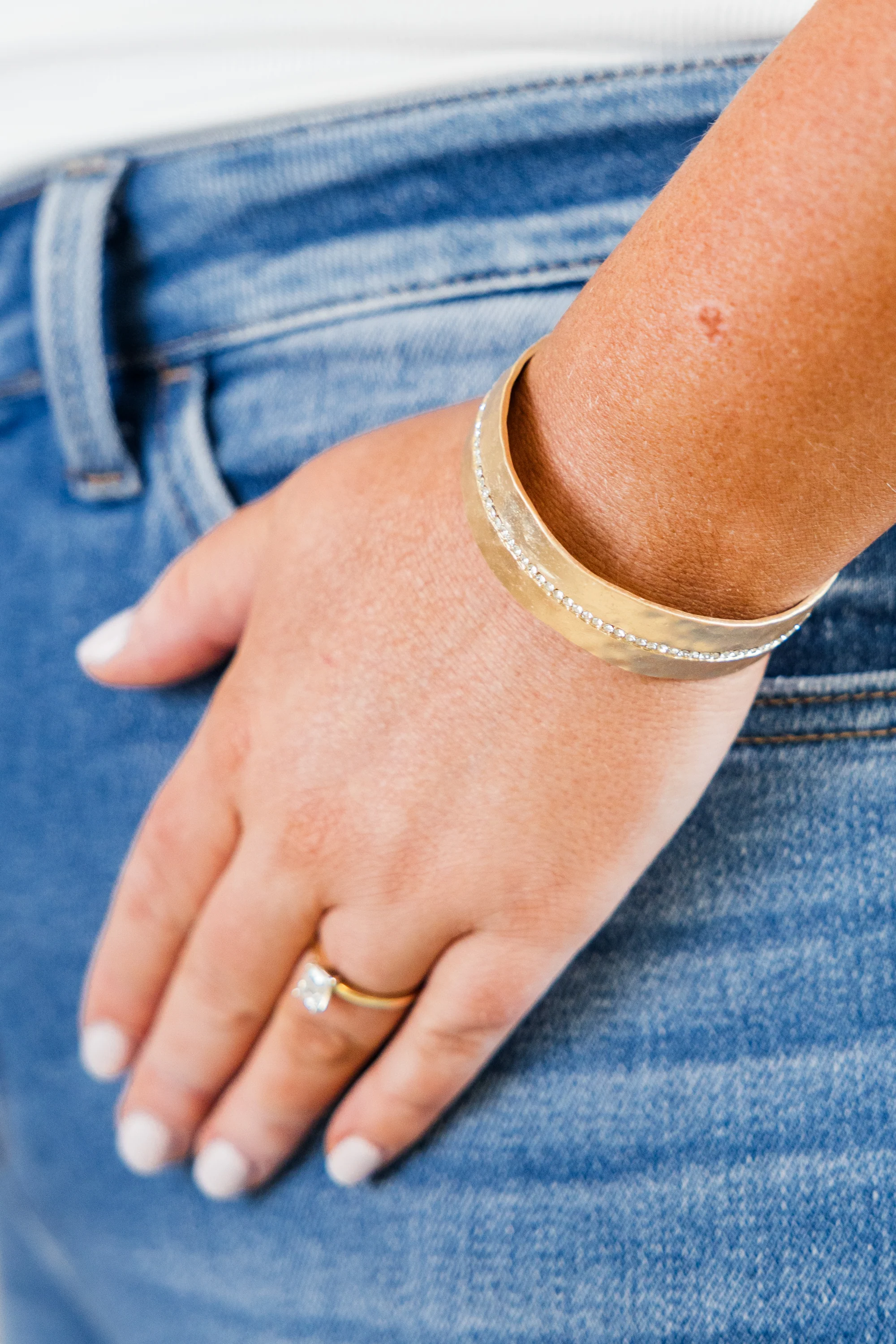 Dreamwood Trail Cuff Bracelet, Gold - Weilaico