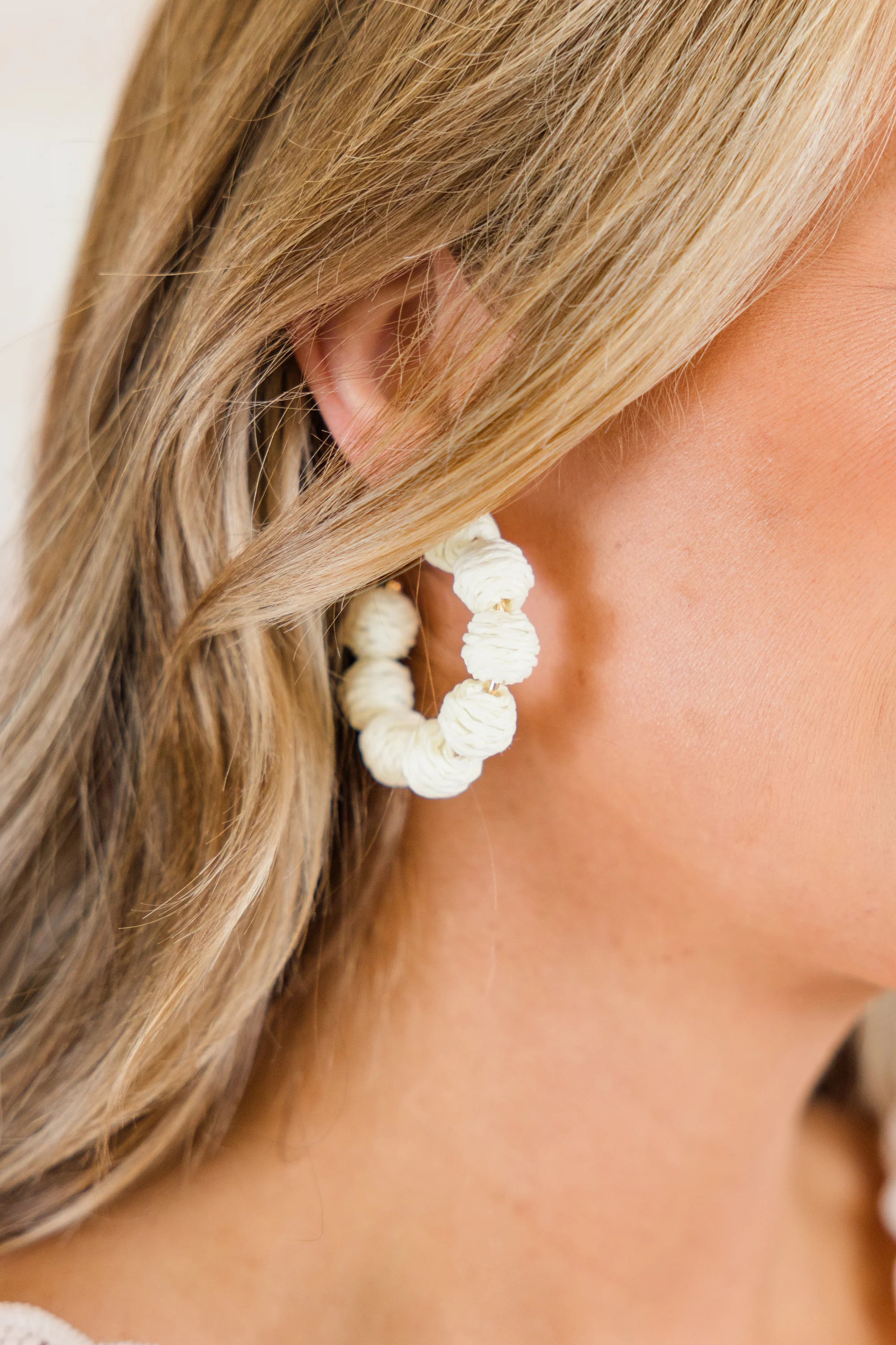Home In The Tropics Earrings, Ivory - Weilaico