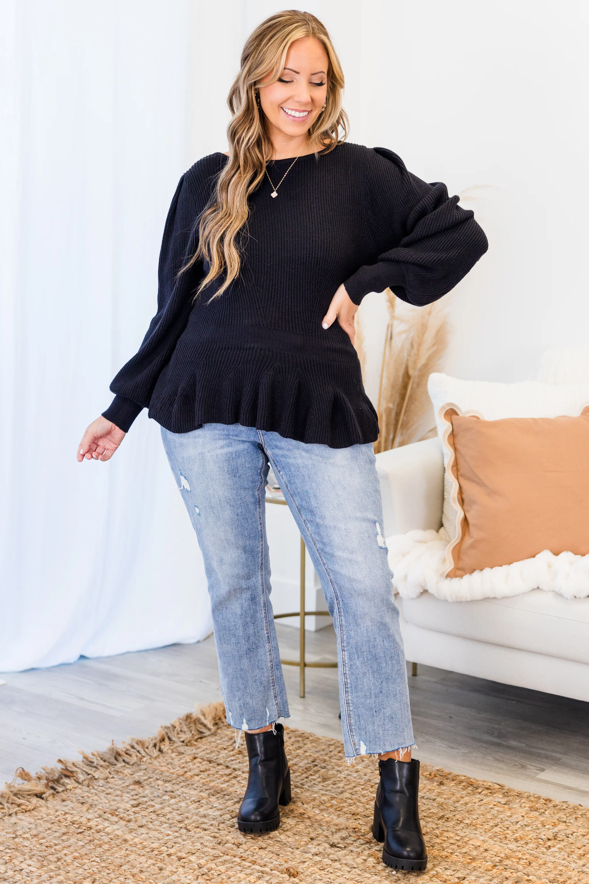 Final Notice Sweater, Black - Weilaico