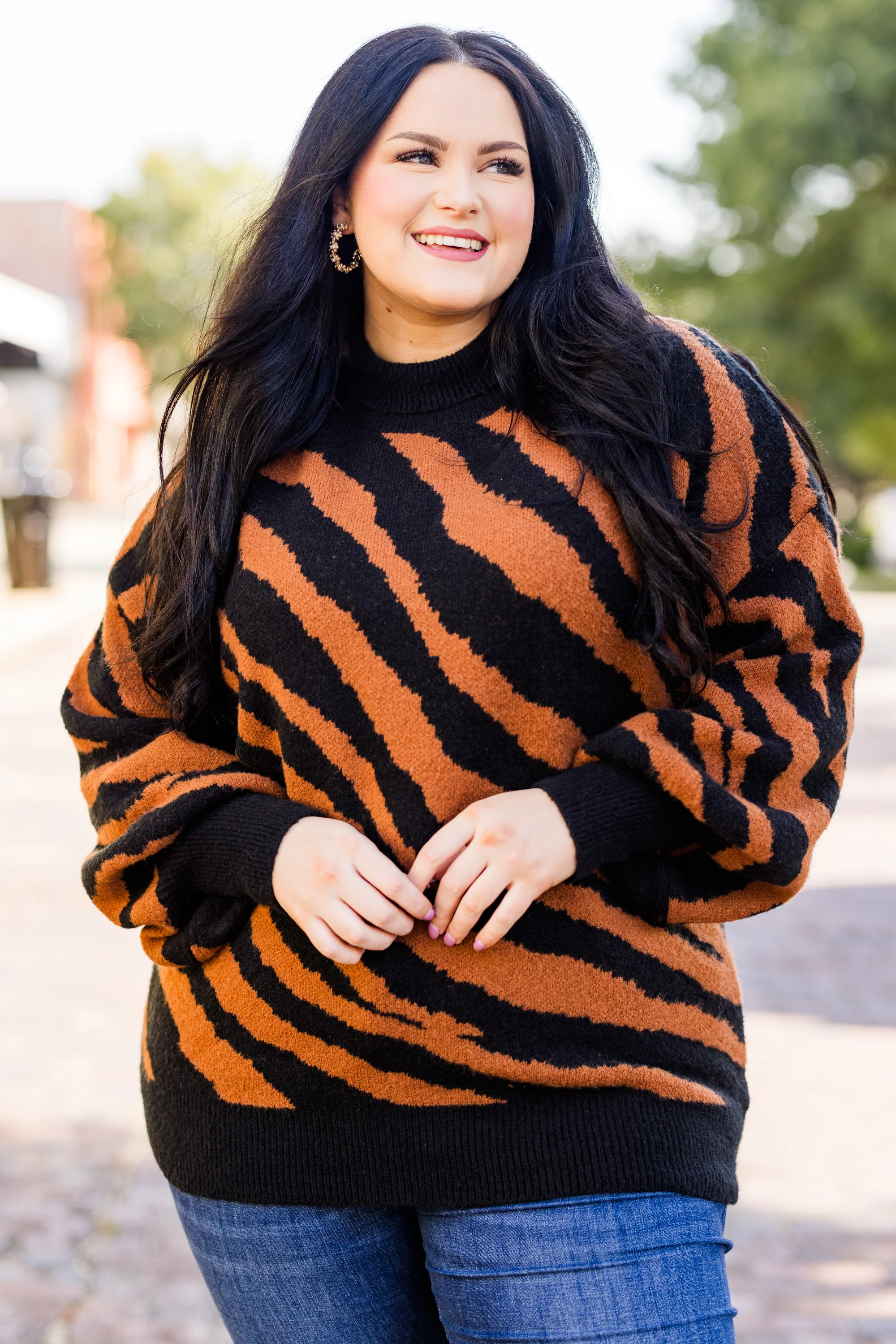 Cuddle Bug Sweater, Brown - Weilaico