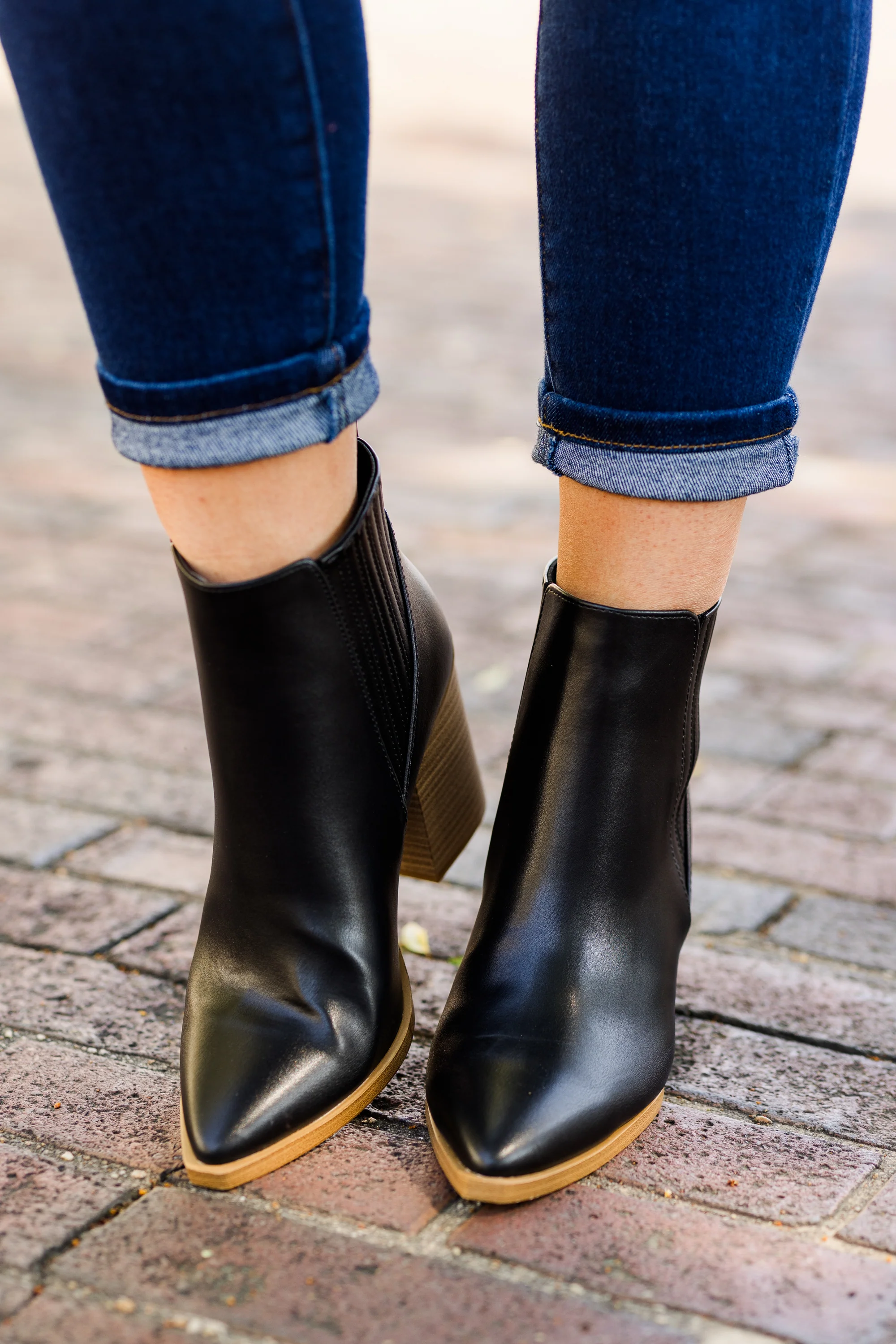 Can't Resist These Booties, Black - Weilaico