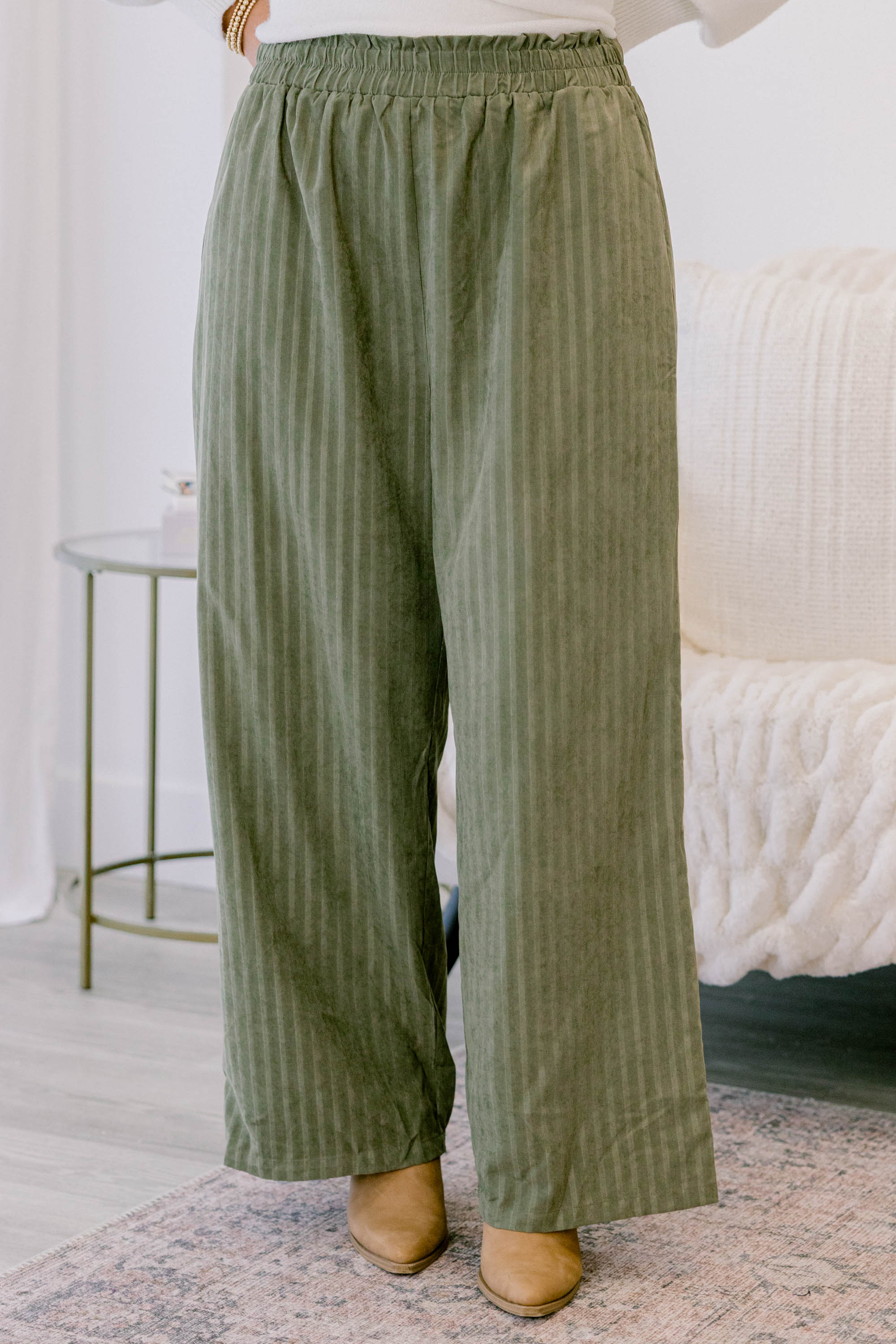 All About Confidence Pants, Olive - Weilaico