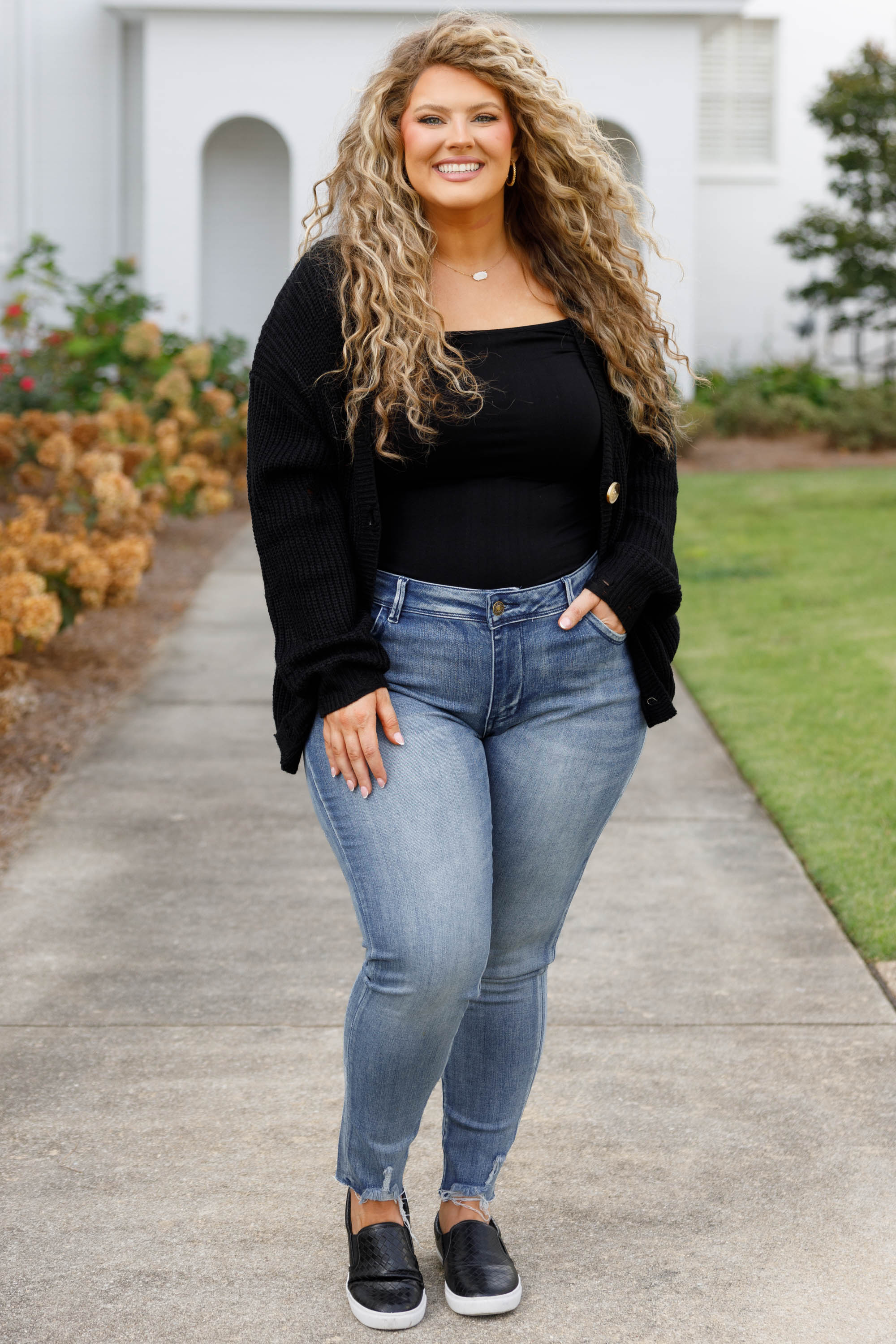 When I'm Young Jeans, Medium Wash - Weilaico