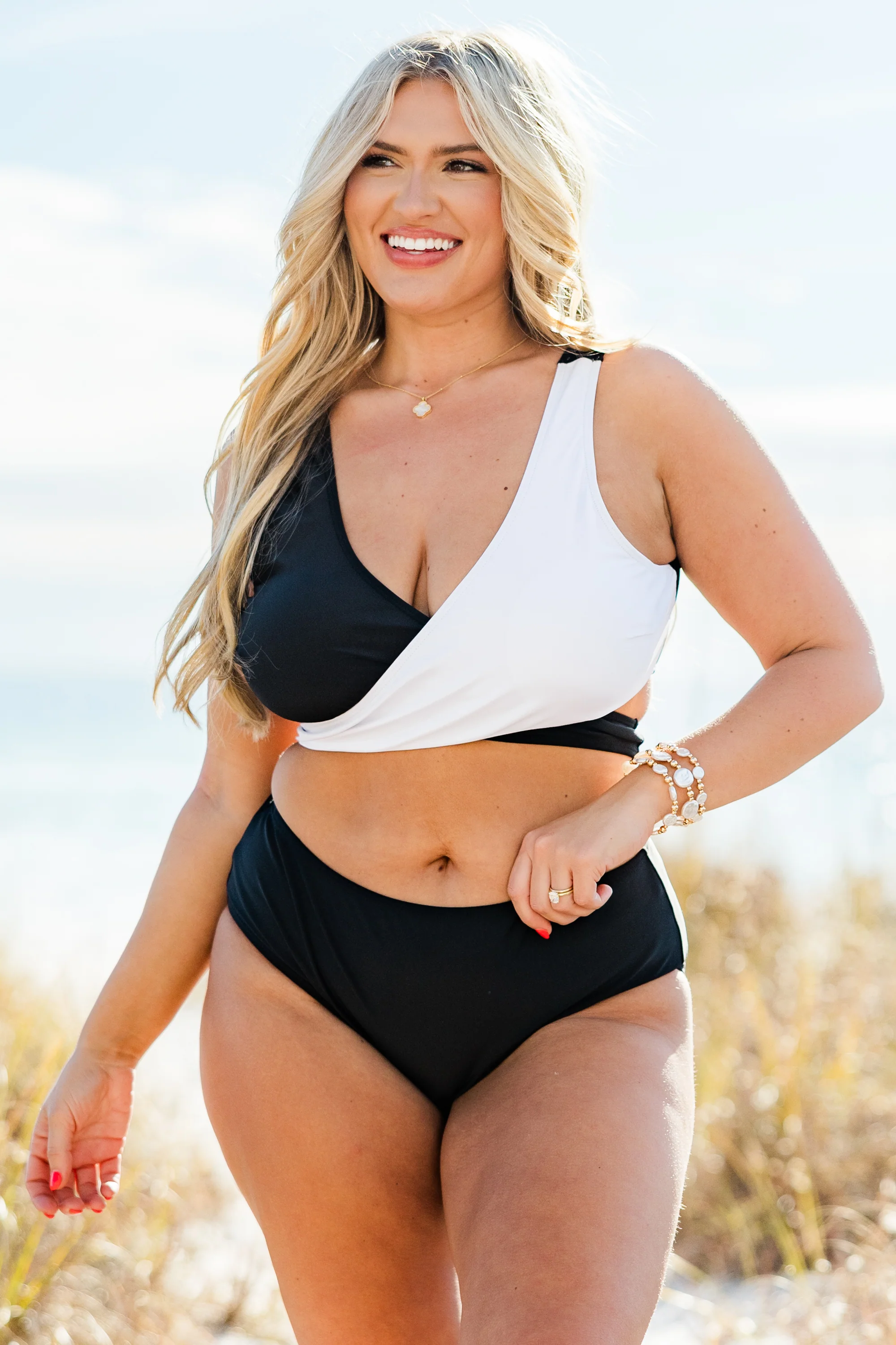 Catch Flights Swim Top, Black/White - Weilaico