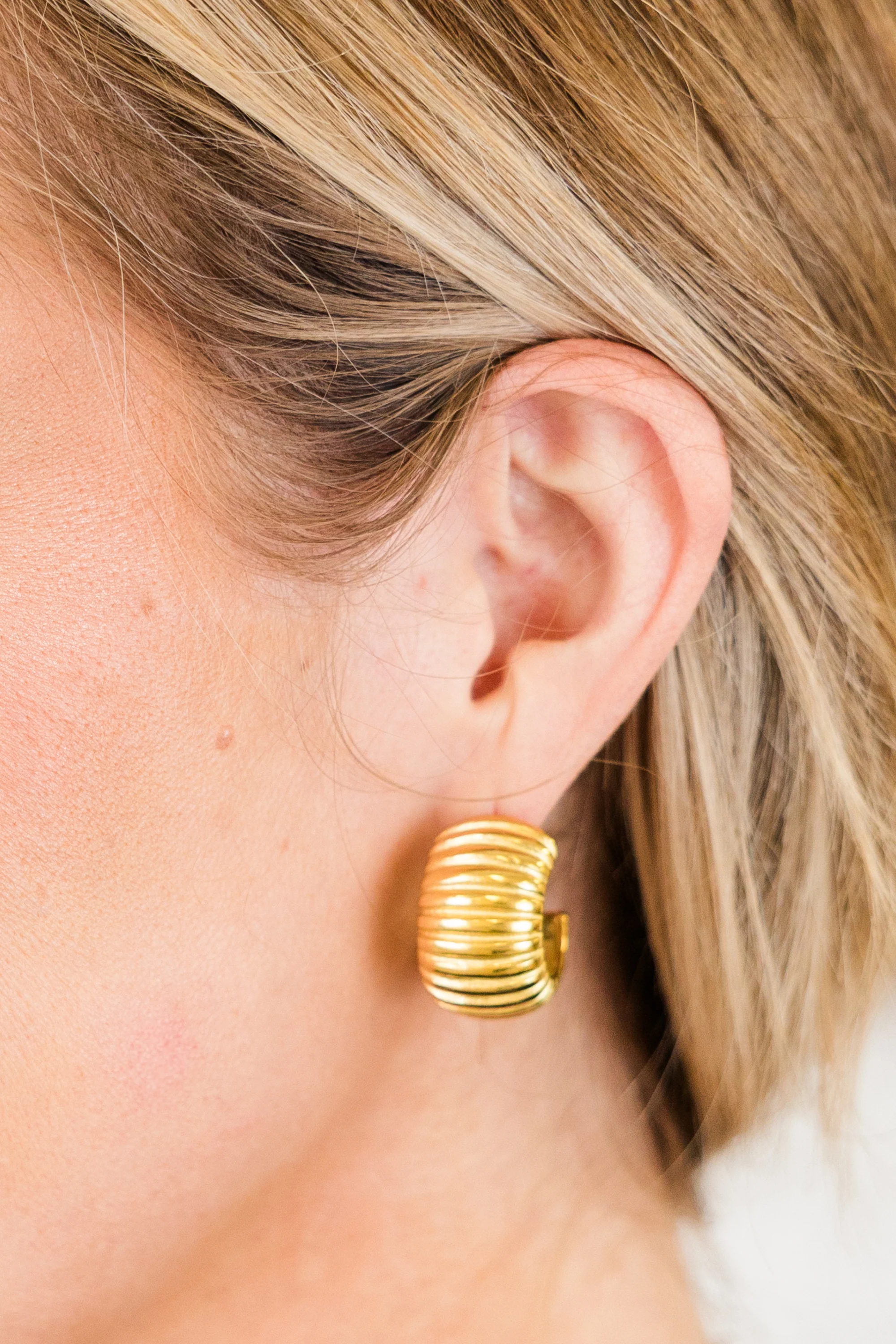 Roses of Love Earrings, Gold - Weilaico