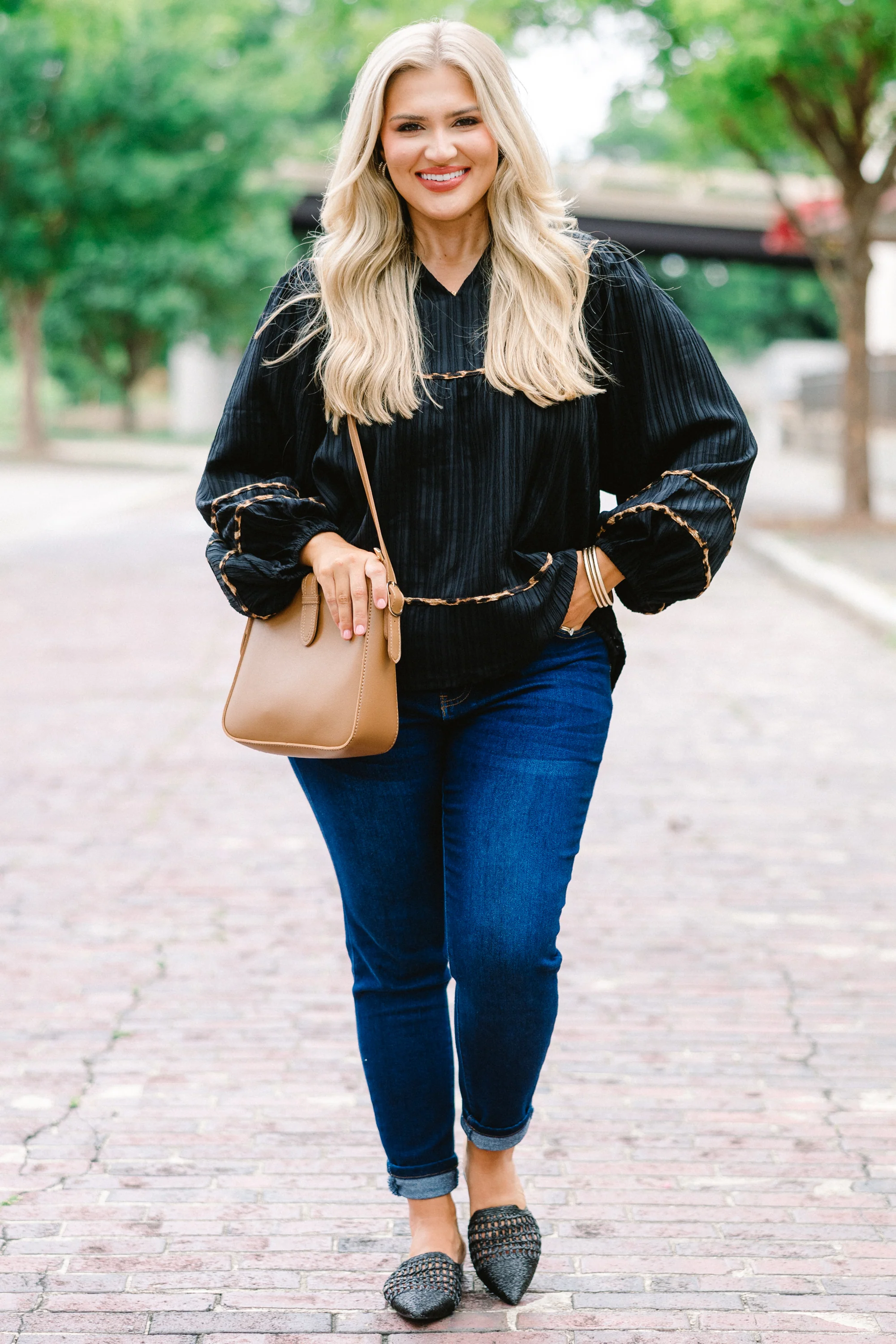 Skip A Beat Top, Black - Weilaico