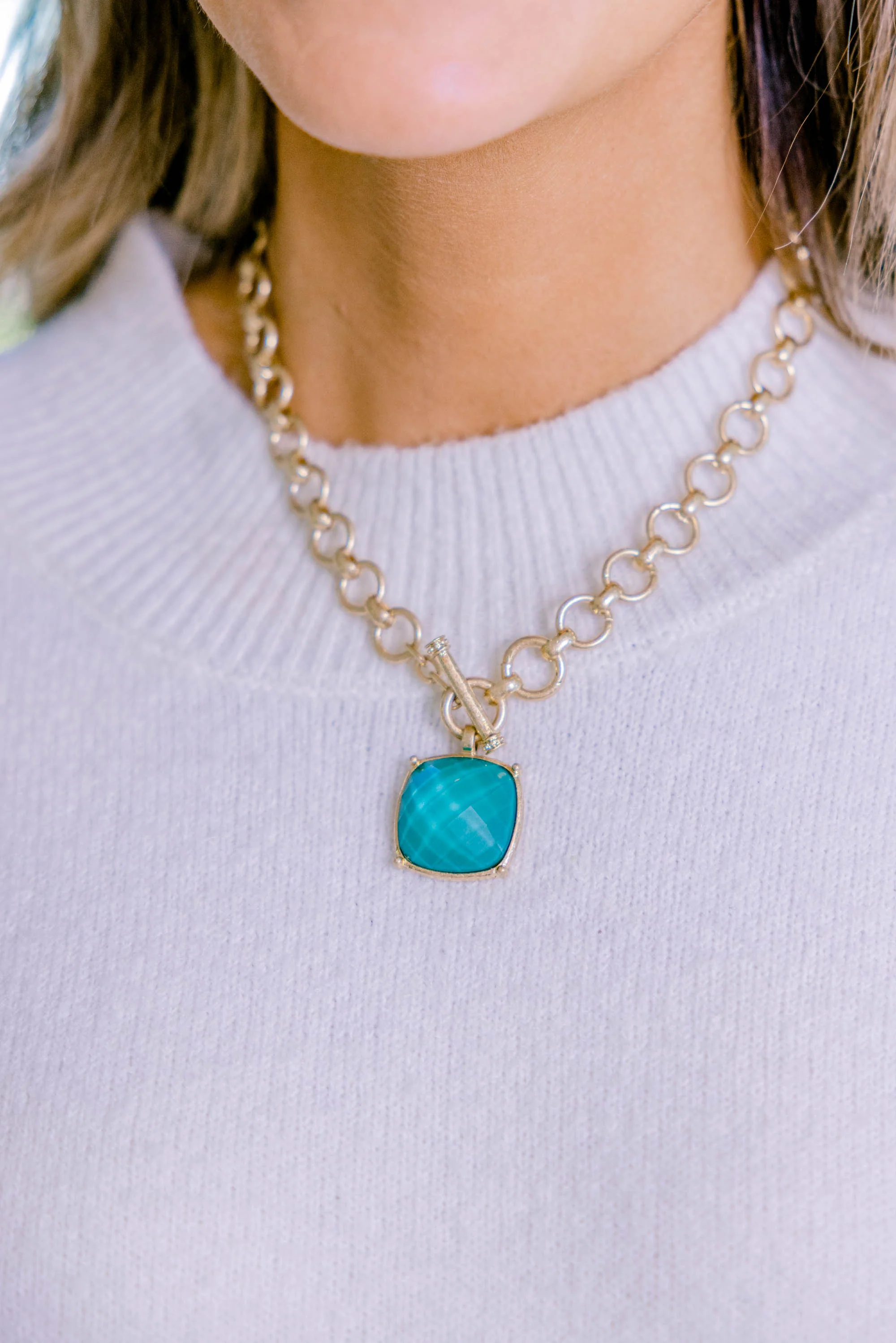 On The Case Necklace, Green - Weilaico