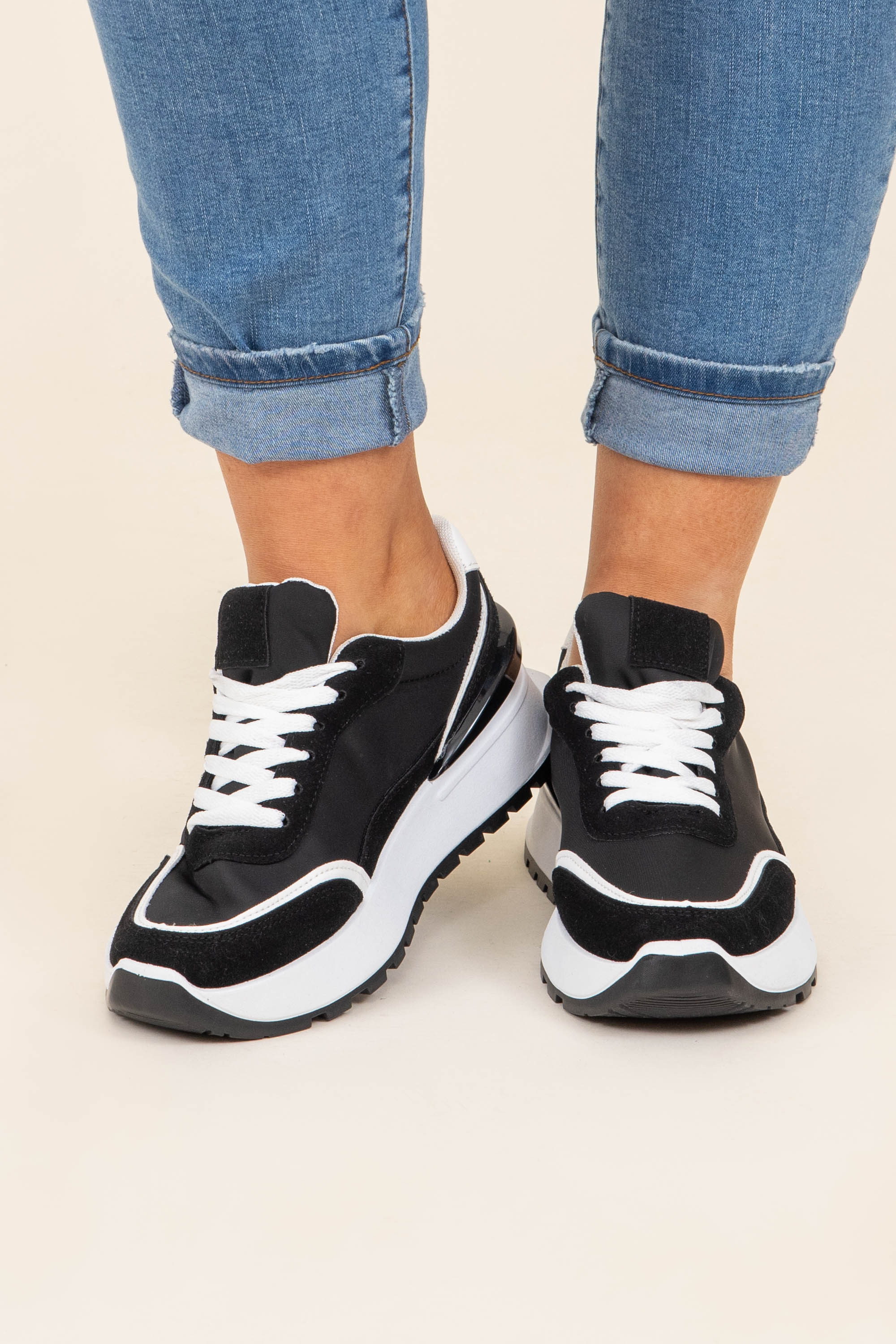 Going For A Walk Sneakers, Black - Weilaico