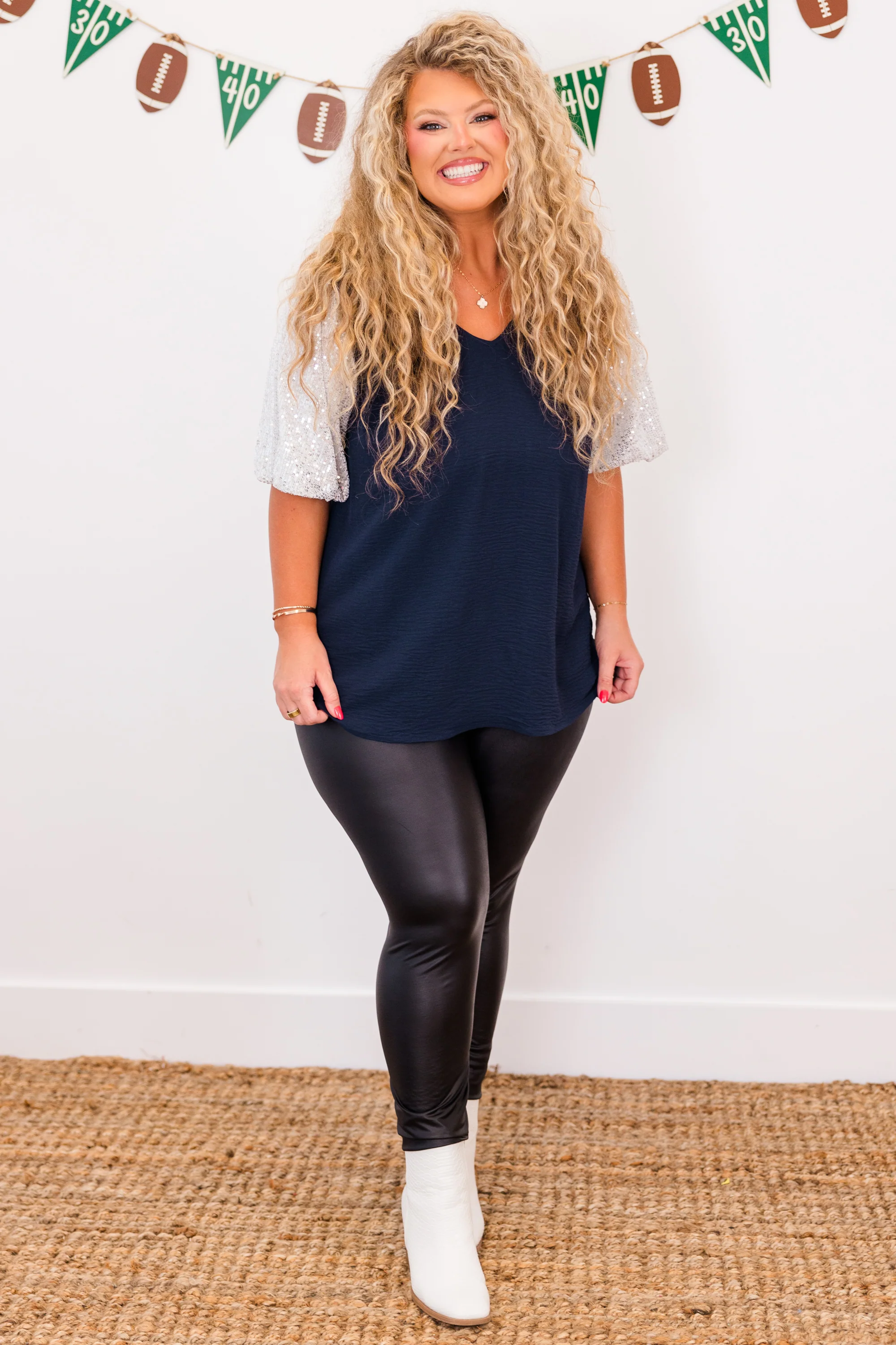 Gameday Glam Top, Navy-White - Weilaico