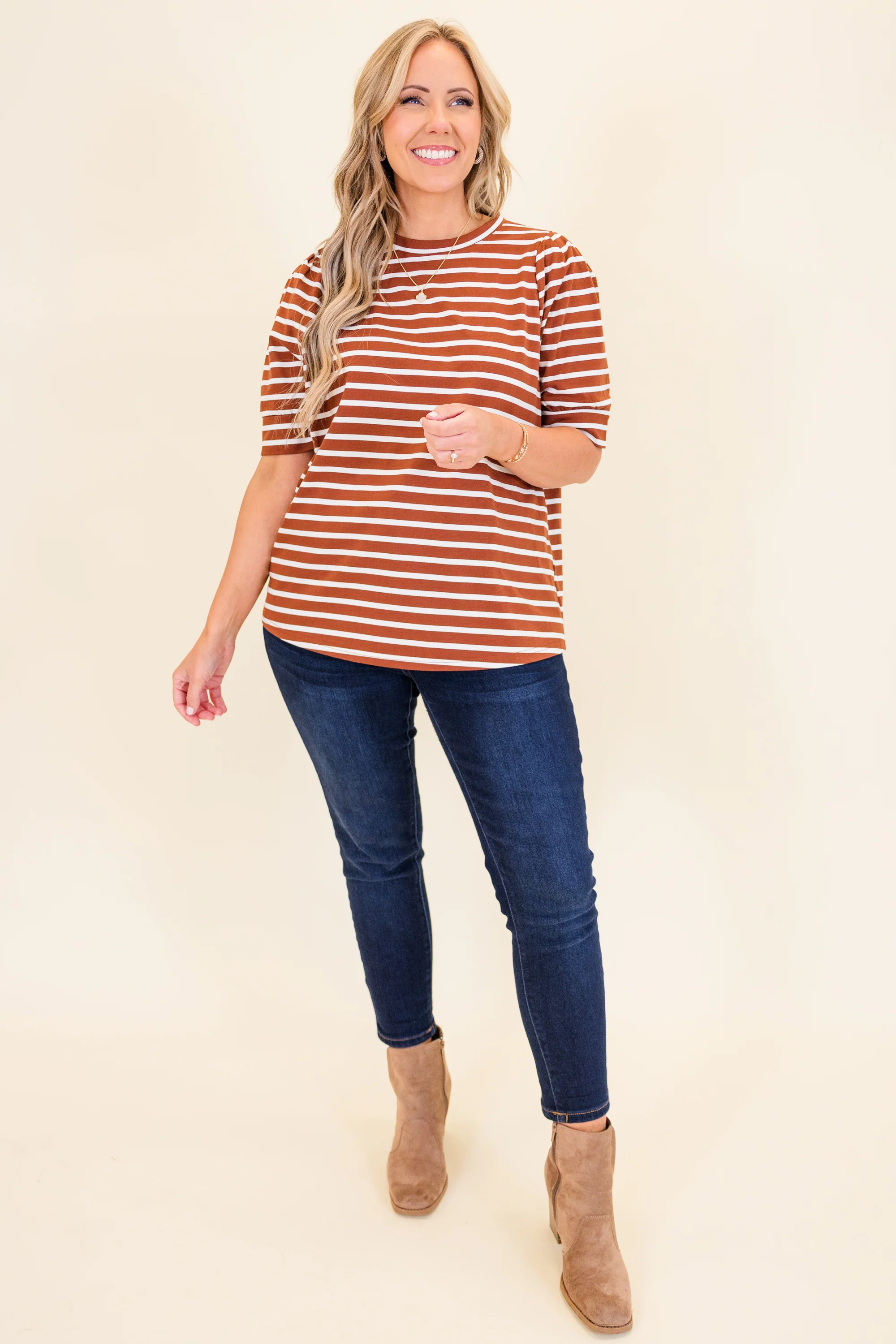 Signature Stripes Top, Burgundy-White - Weilaico