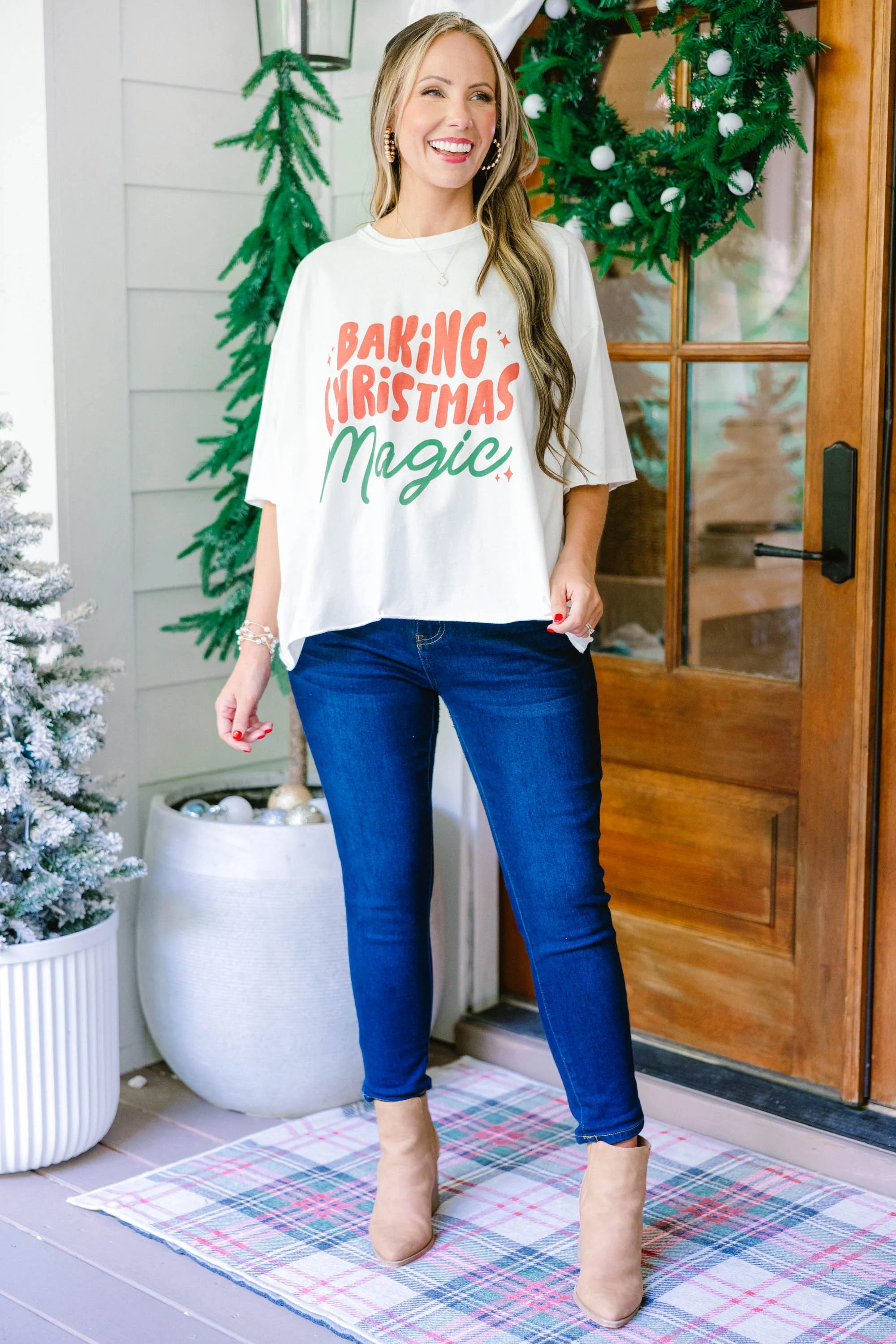 Baking Christmas Magic Vintage Wash Tee, White - Weilaico