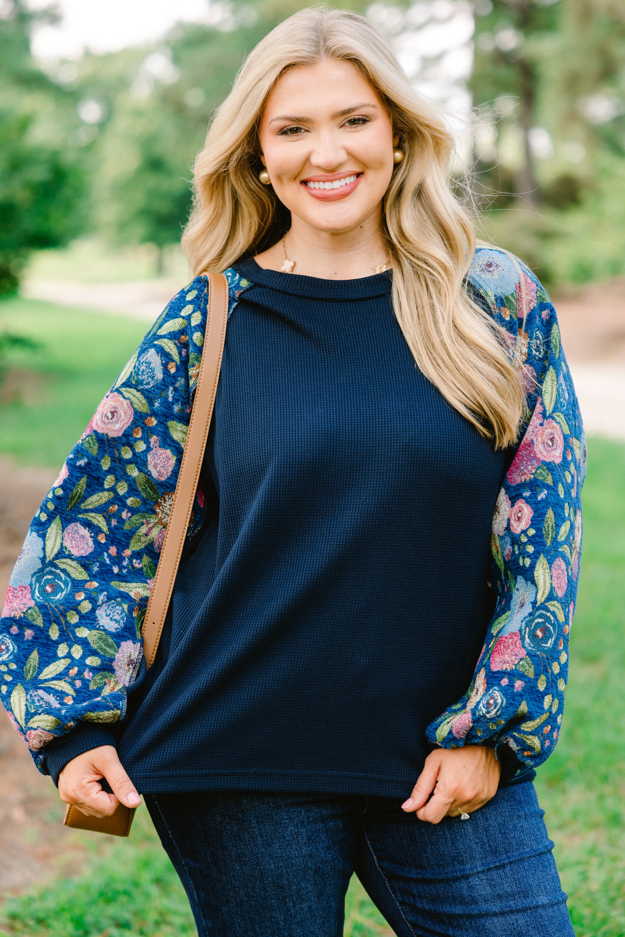 Meet At The Market Top, Navy - Weilaico