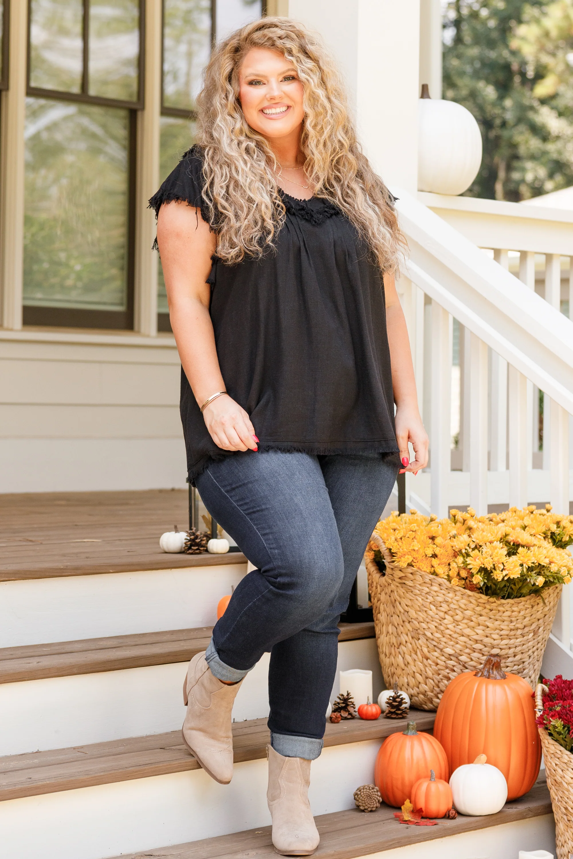 Dreaming Of A Fringe Moment Top, Black - Weilaico