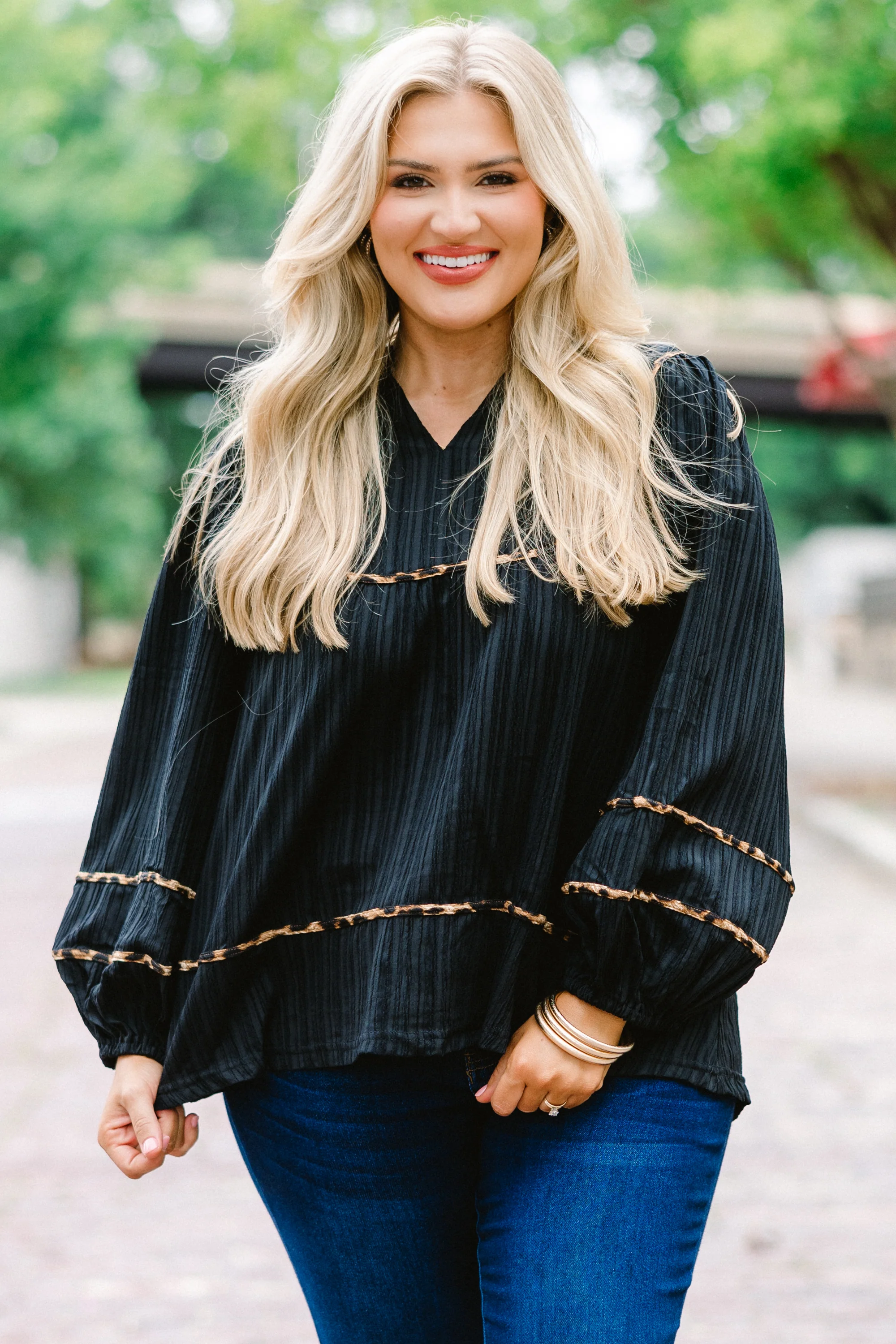 Skip A Beat Top, Black - Weilaico