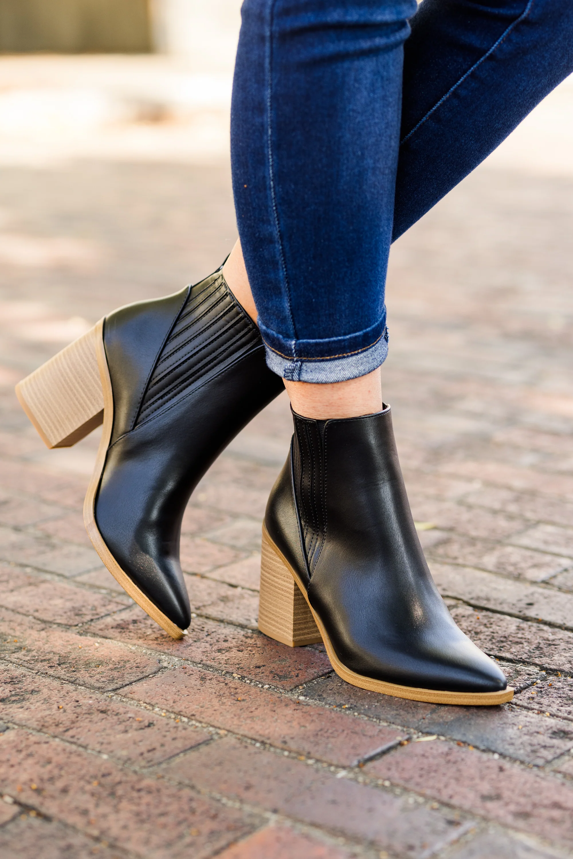 Can't Resist These Booties, Black - Weilaico