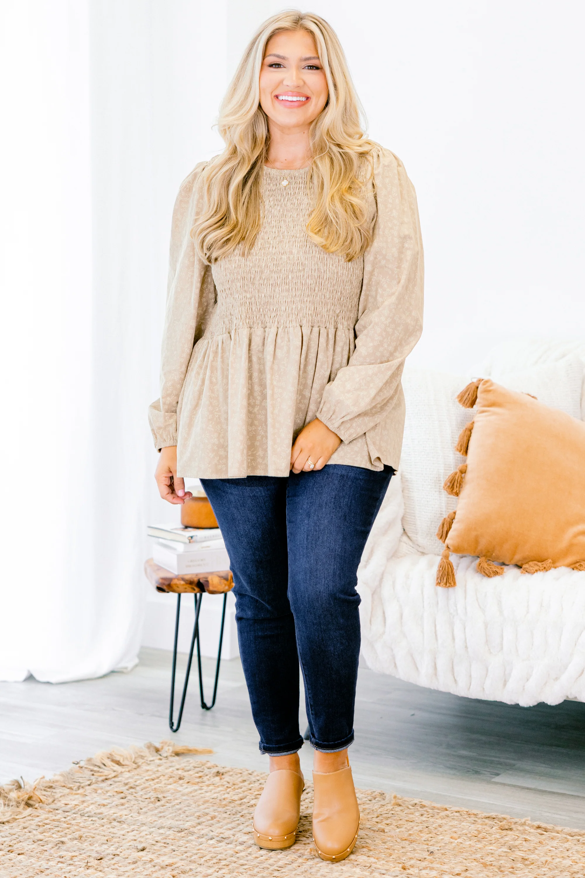 Wallflower Kisses Top, Light Olive - Weilaico