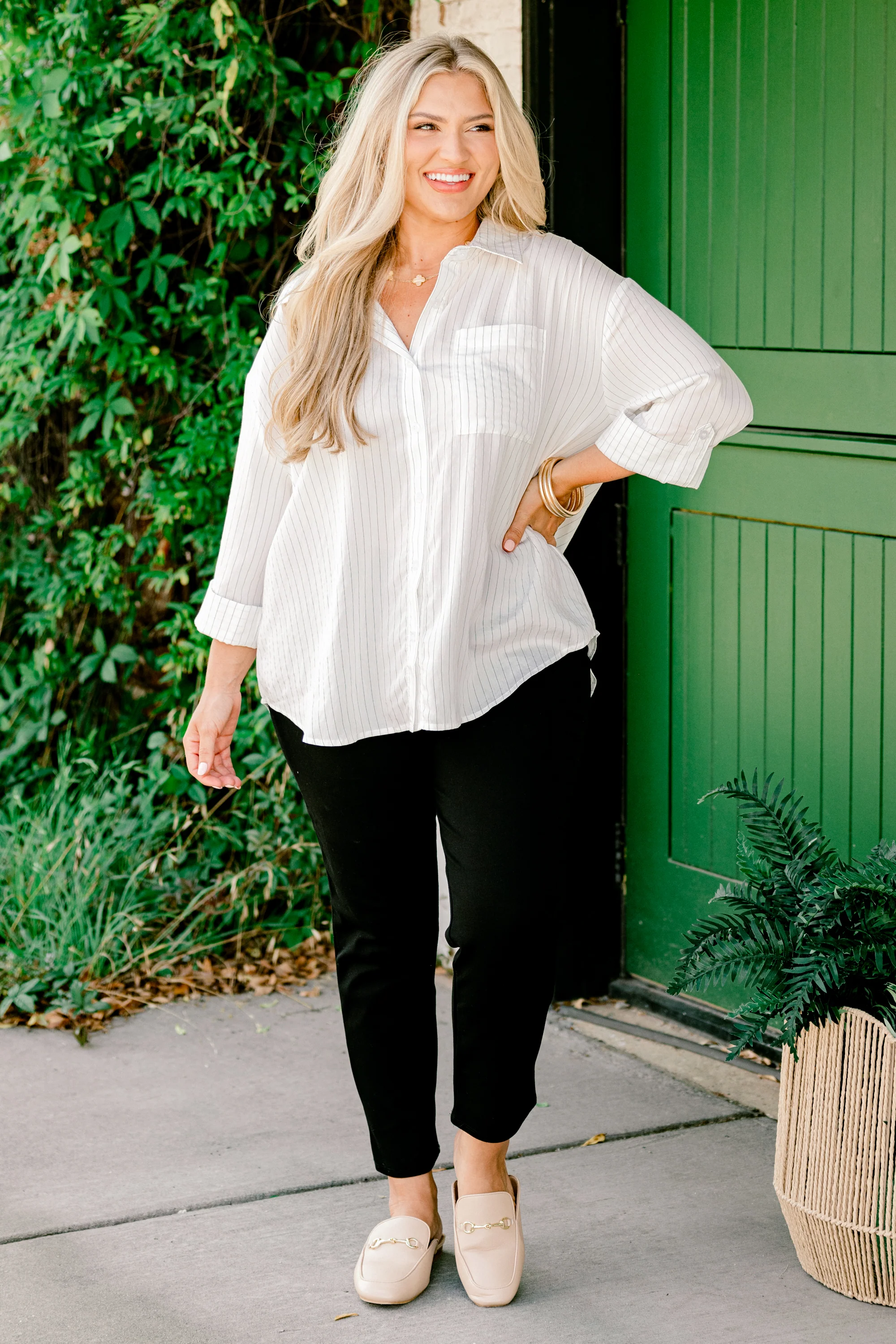 Everything Is Better Top, Off White - Weilaico