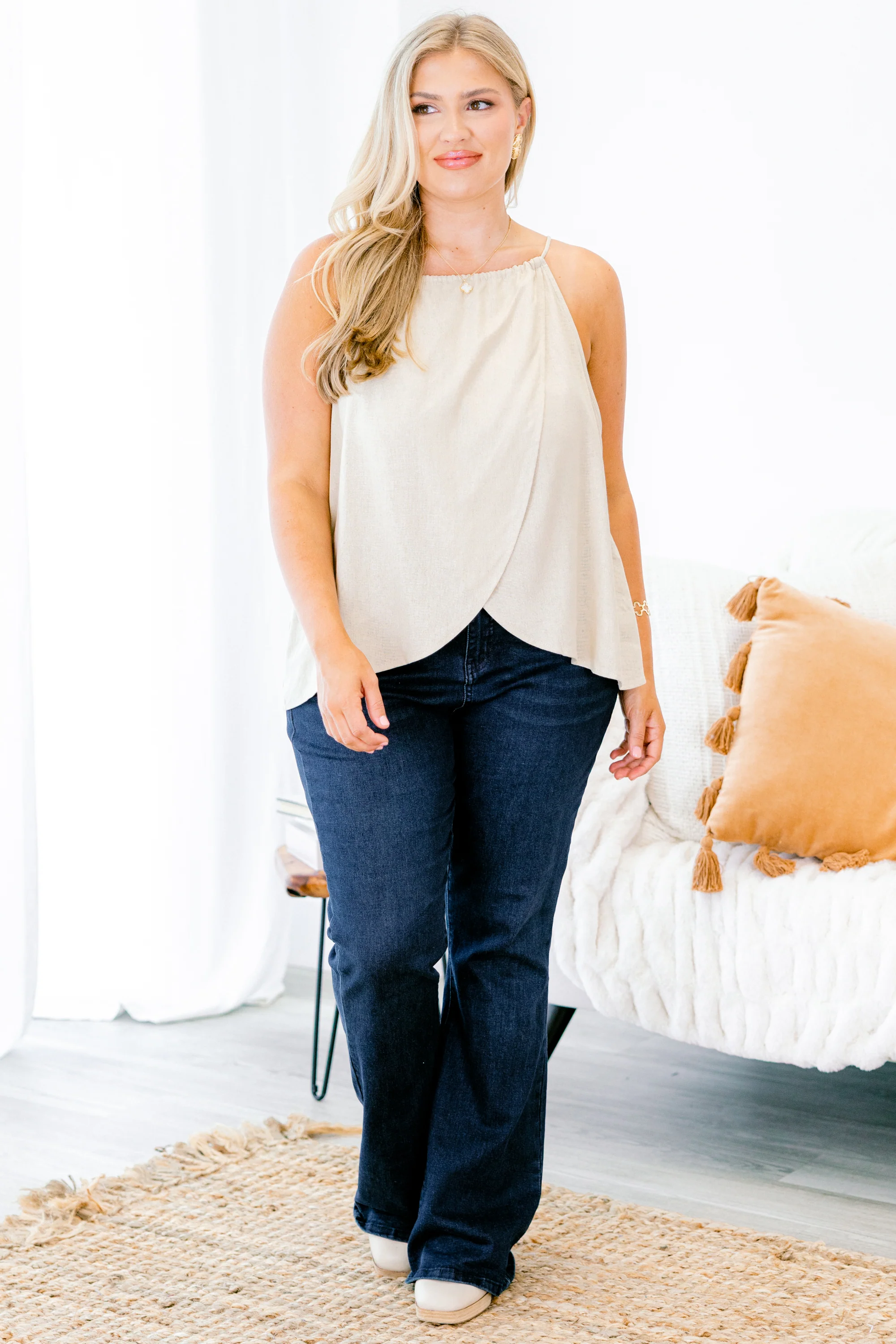 Doing Great Things Top, Tan - Weilaico