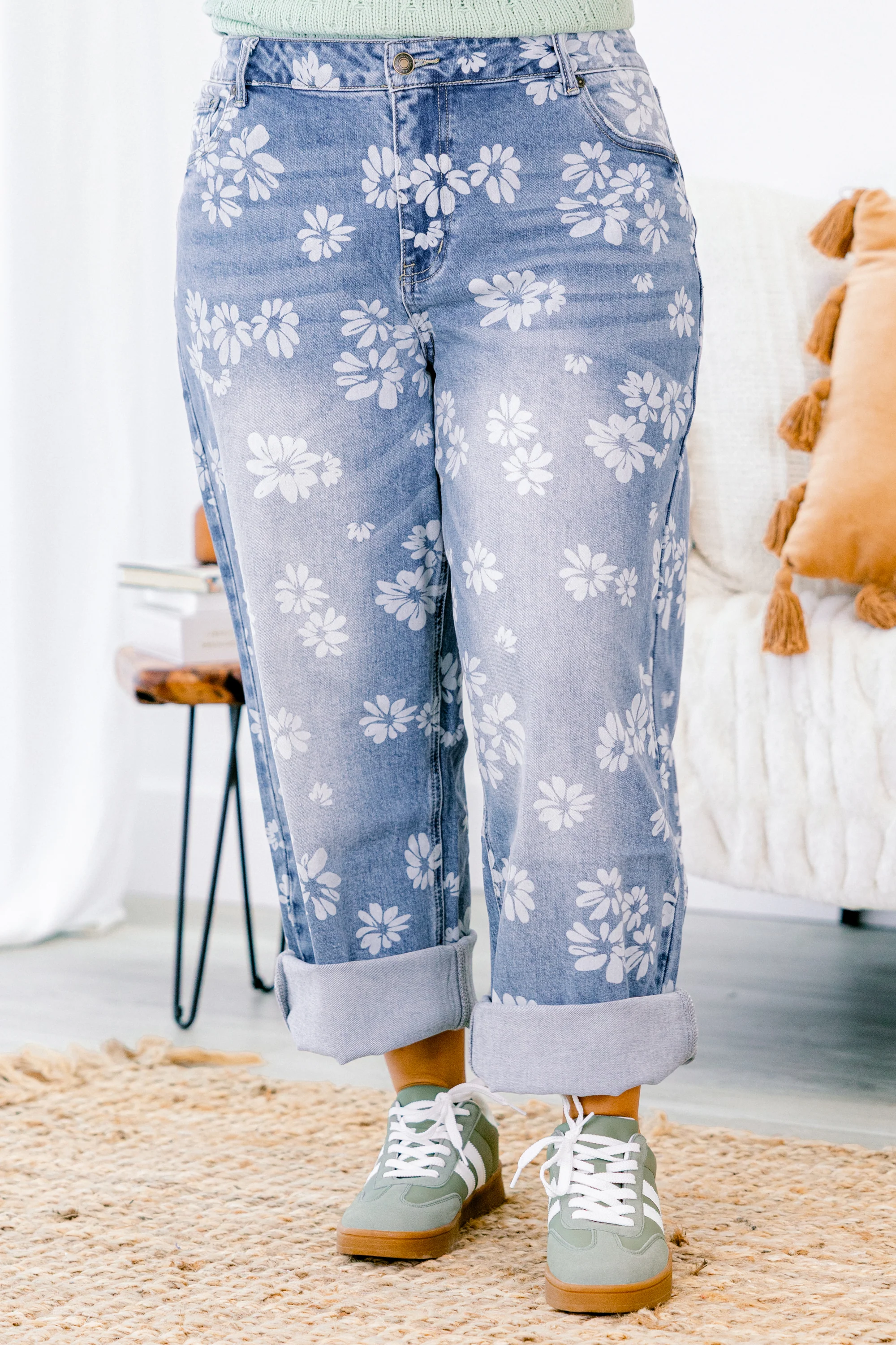 Passing Notes Jeans, Floral Mix - Weilaico