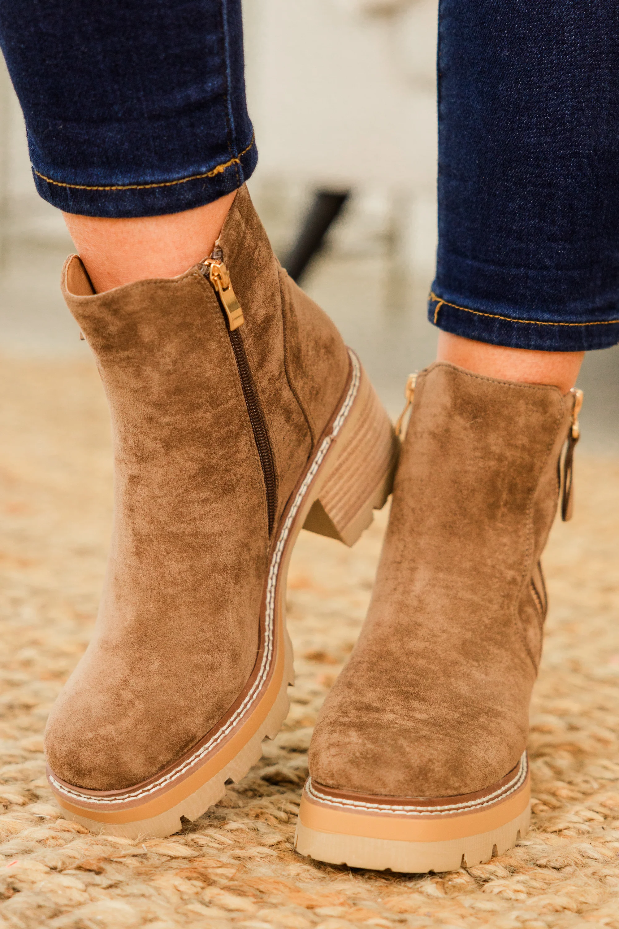 Corky's: Bay Girl Boots, Saddle - Weilaico