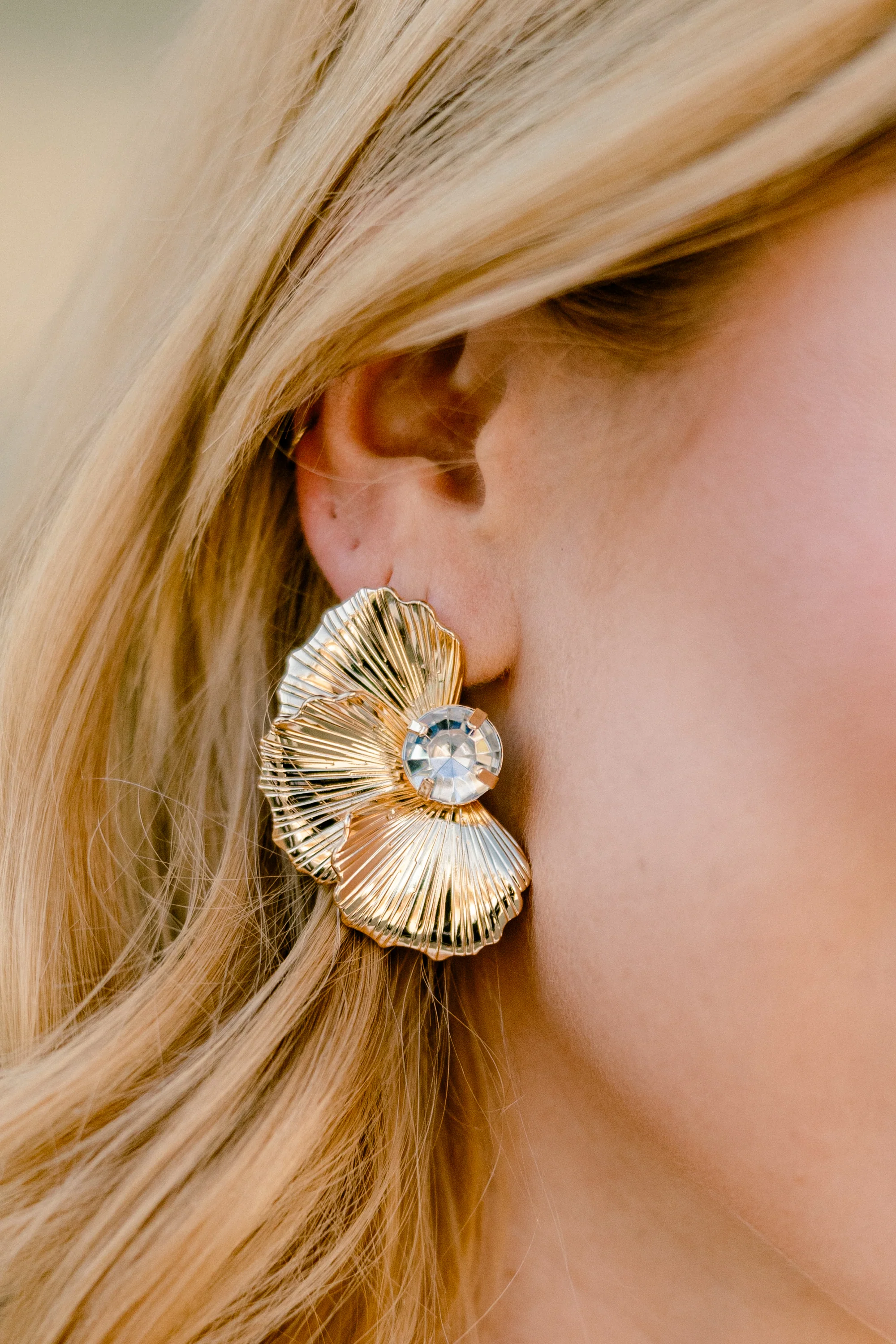 Everywhere With Me Earrings, Gold - Weilaico