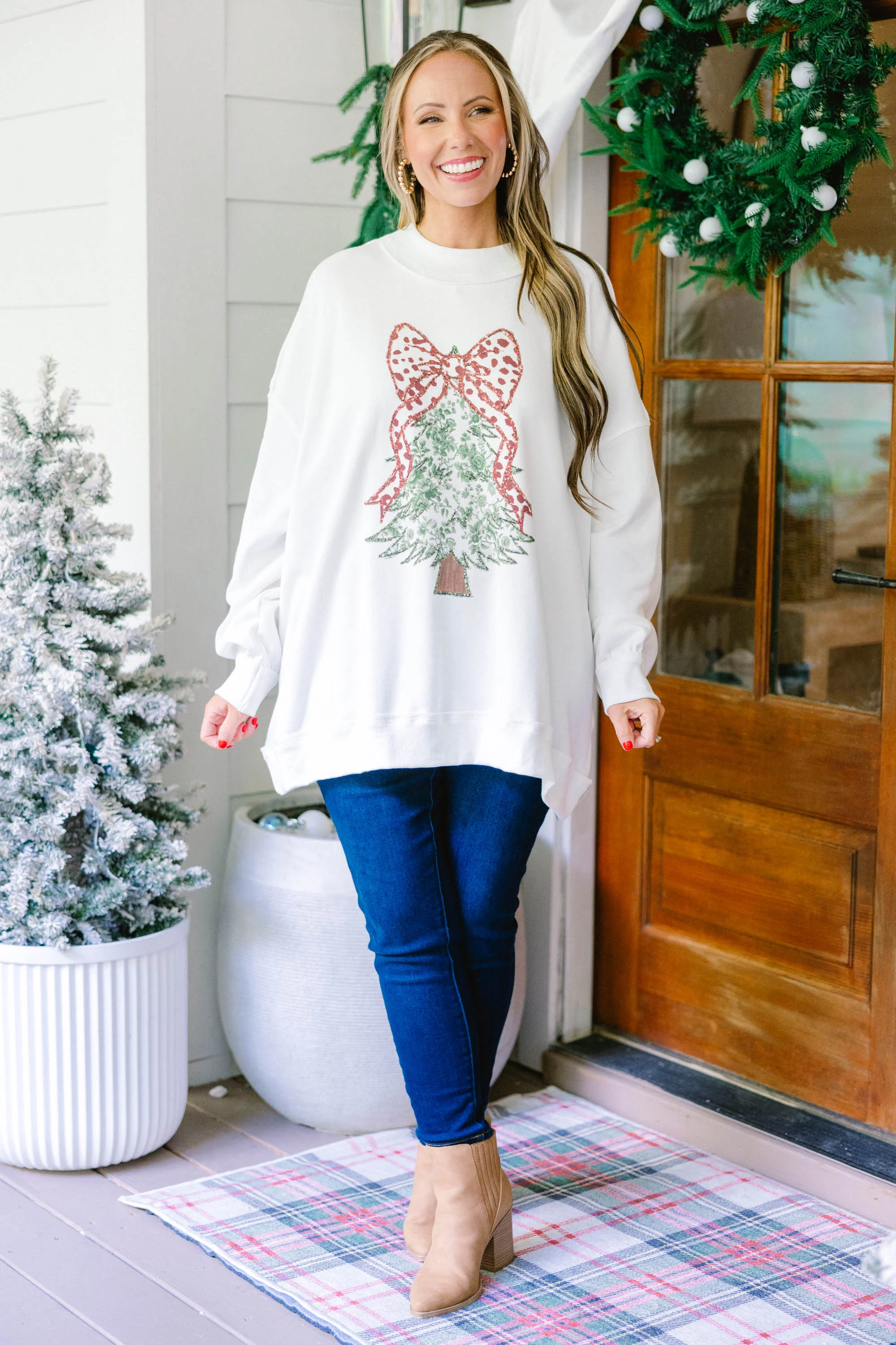 Postcards At Christmas Mock Neck Pullover, Ivory - Weilaico