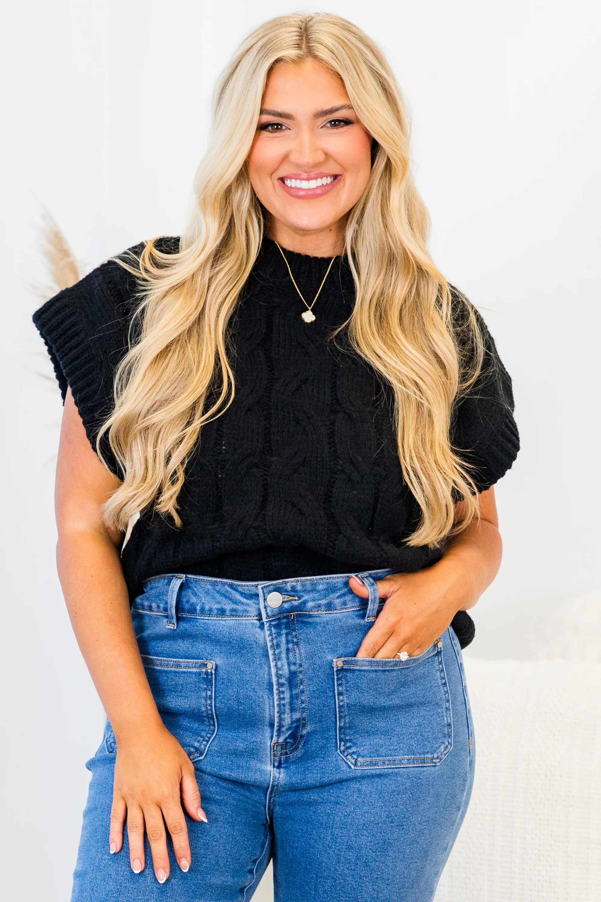 Cooling Down Sweater, Black - Weilaico