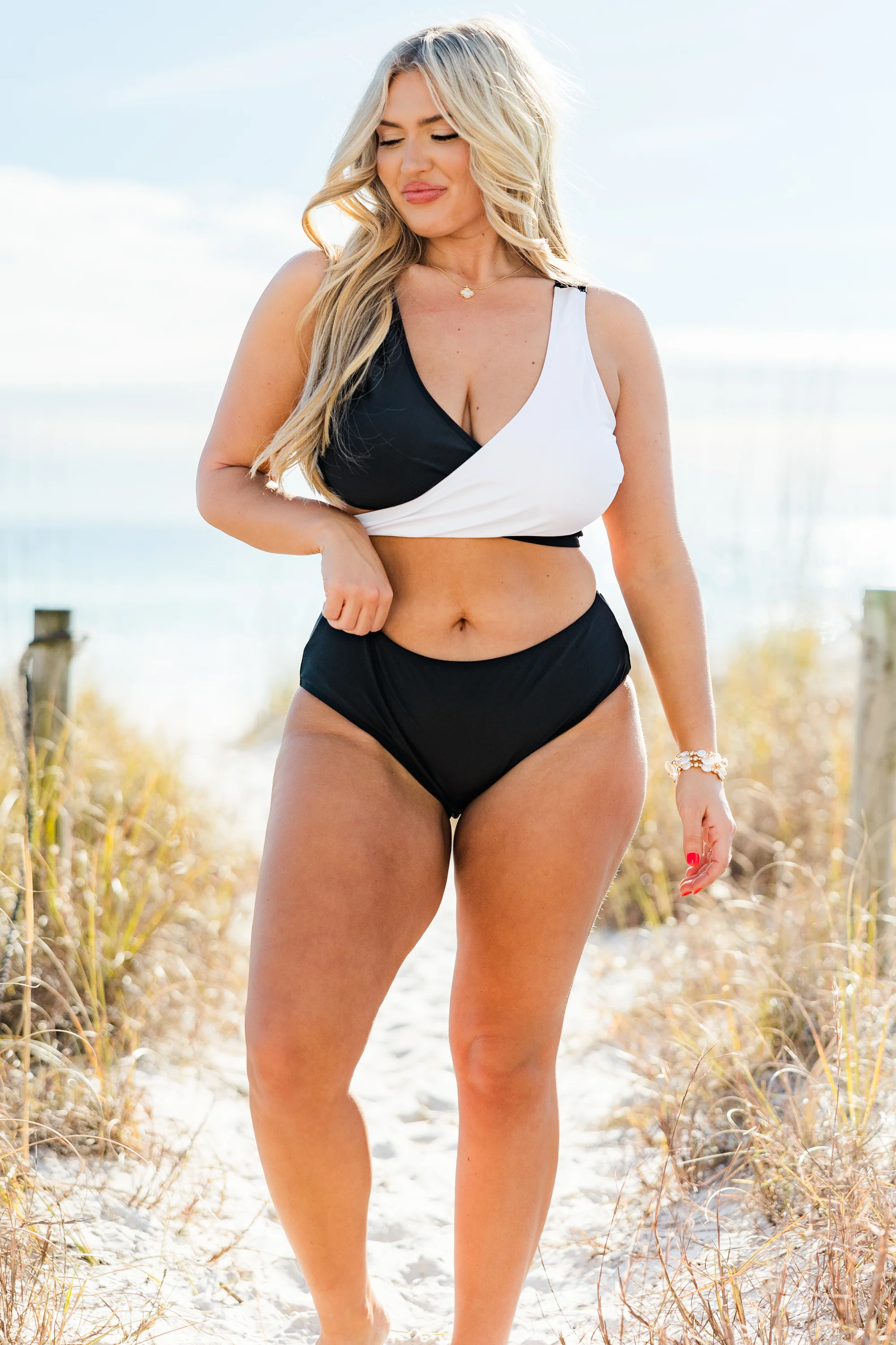 Catch Flights Swim Top, Black/White - Weilaico