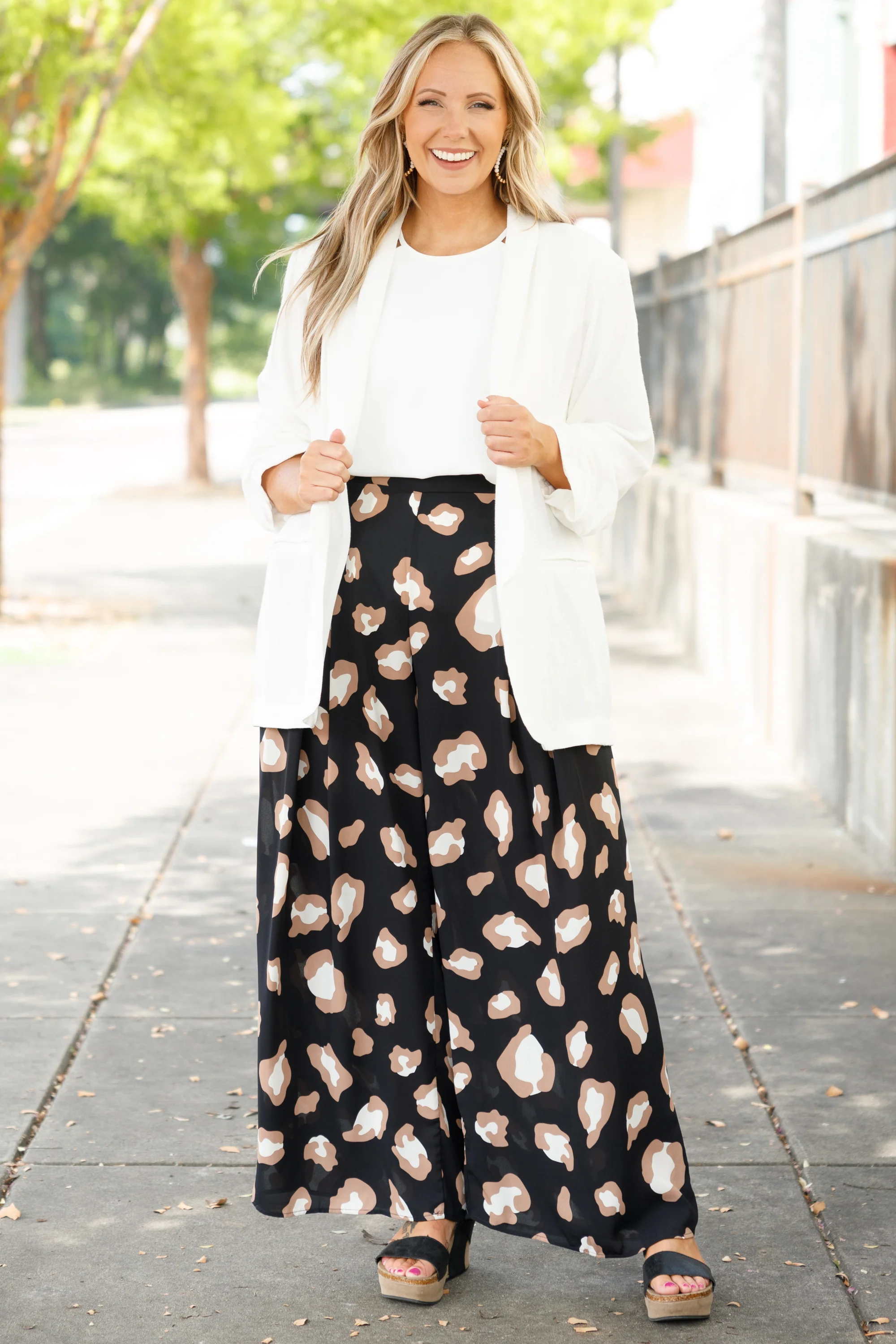 Catch Me At The Chateau Tank, Ivory - Weilaico