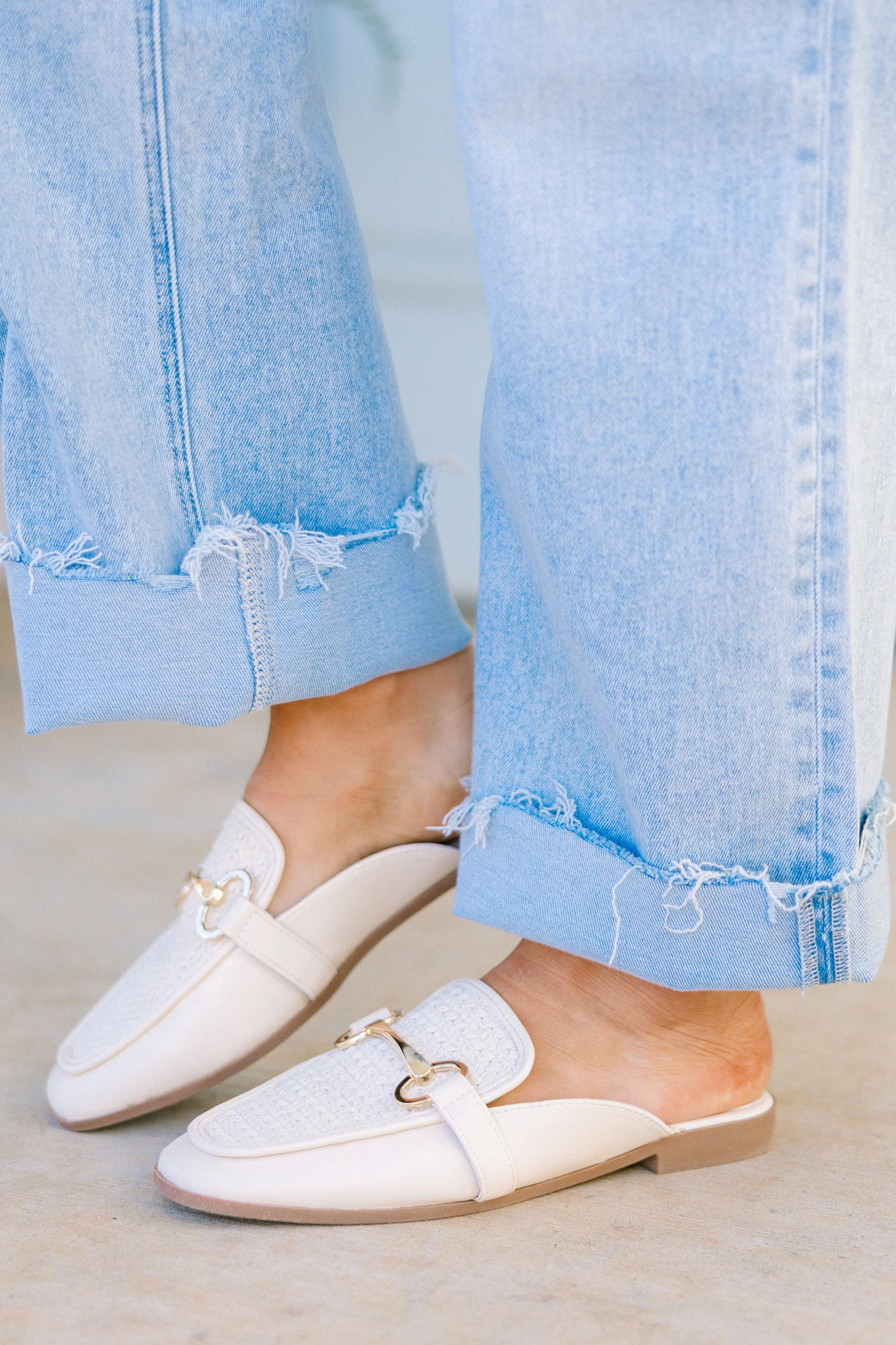 Keep Holding On Mules, Ivory - Weilaico