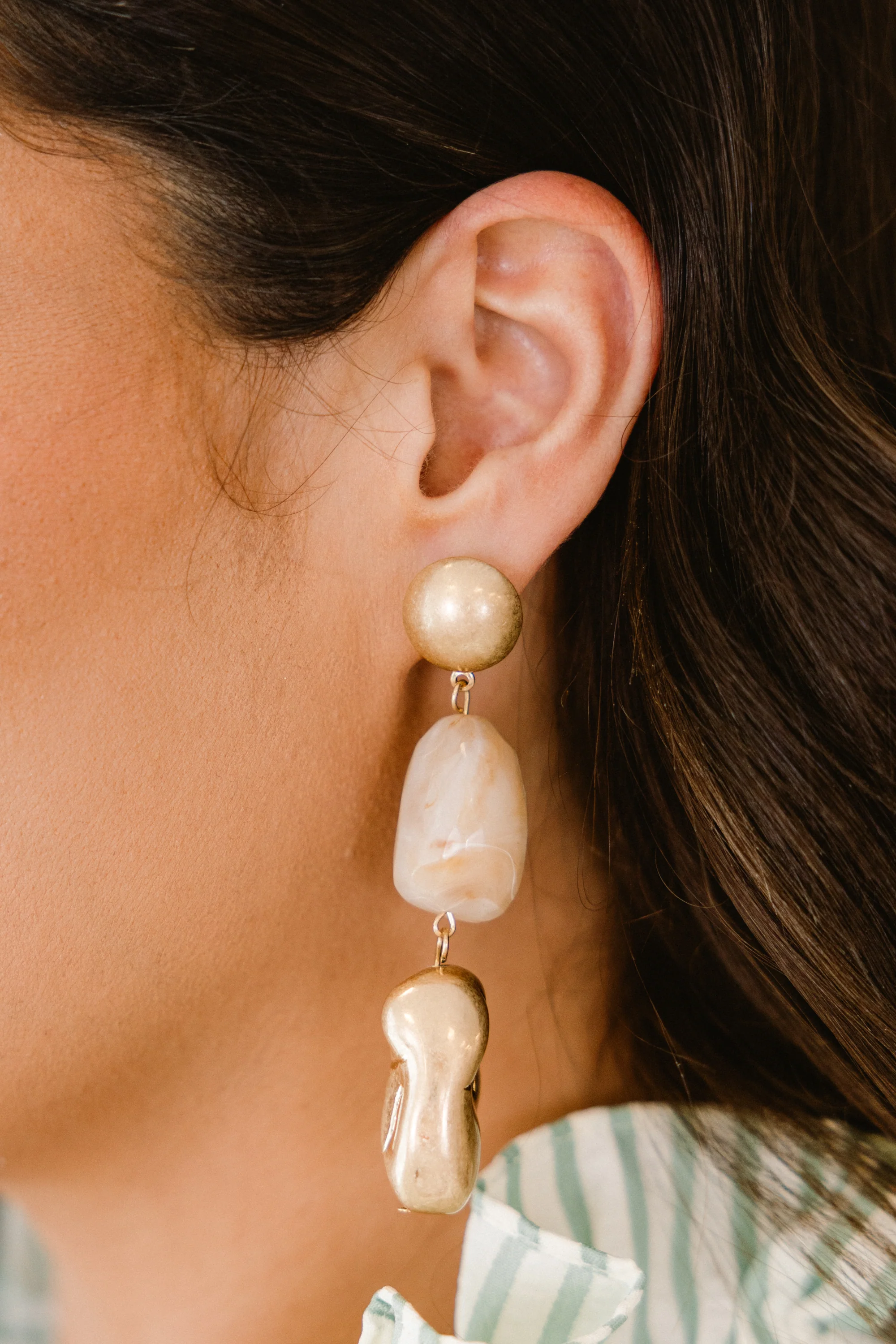 Let The Good In Earrings, Gold - Weilaico