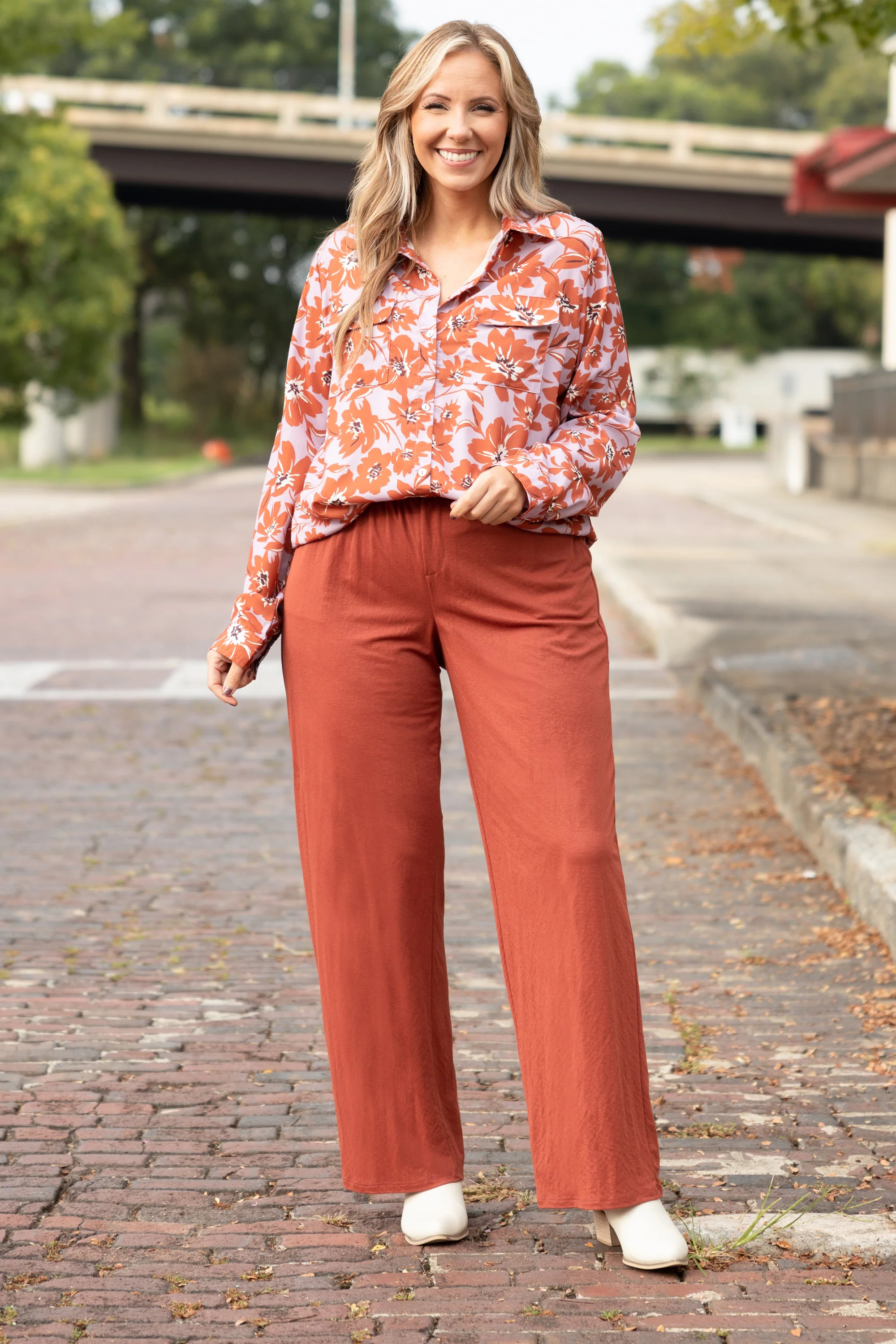 Sleek And Stylish Pants, Brick - Weilaico