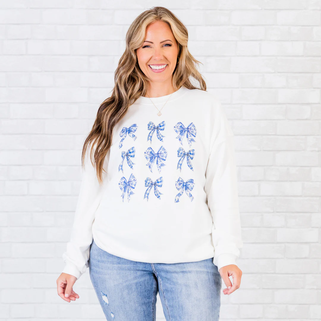 A Moment For The Bow Pullover, White - Weilaico