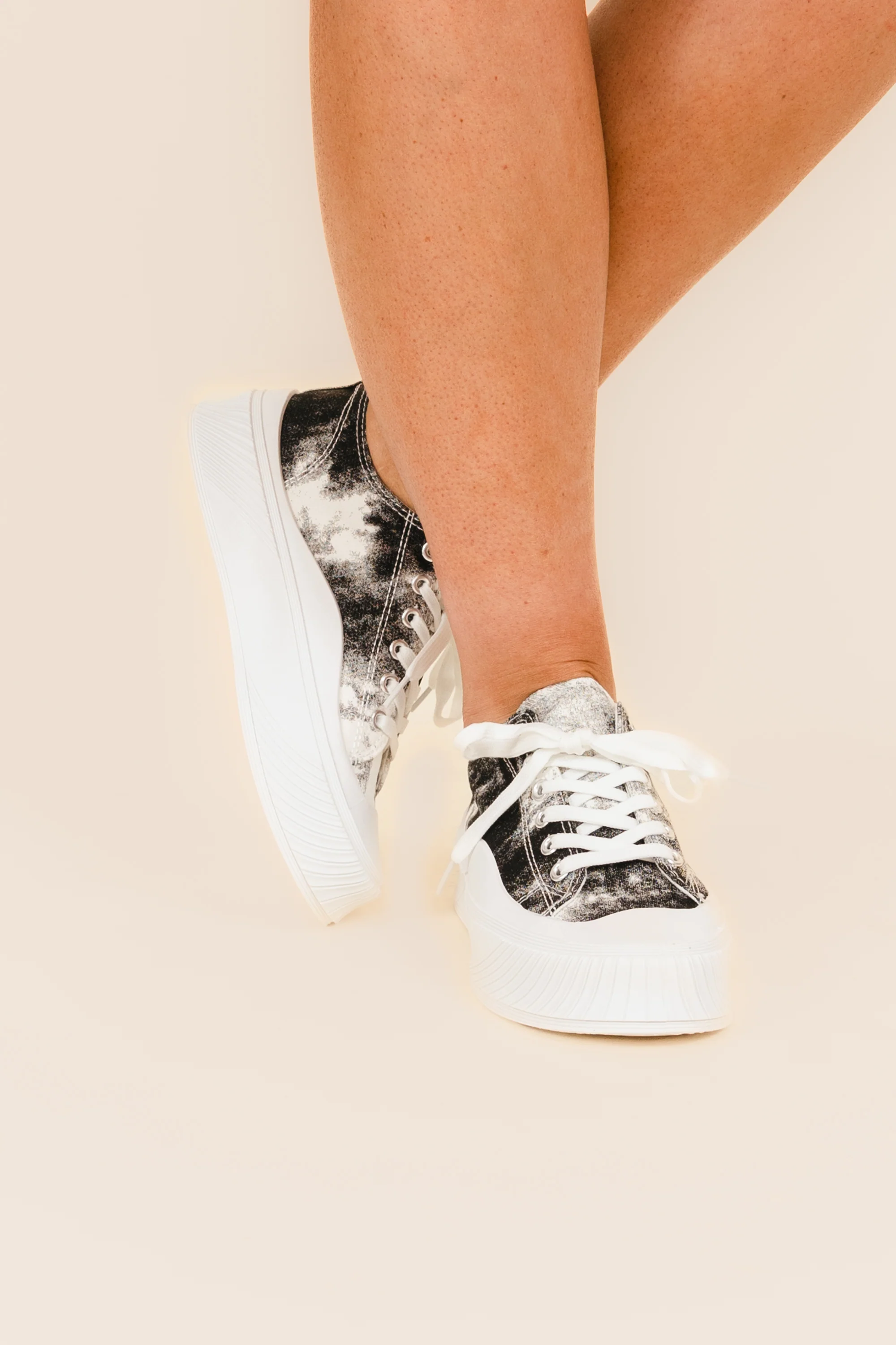 Stepping Into The Scene Sneakers, Black - Weilaico