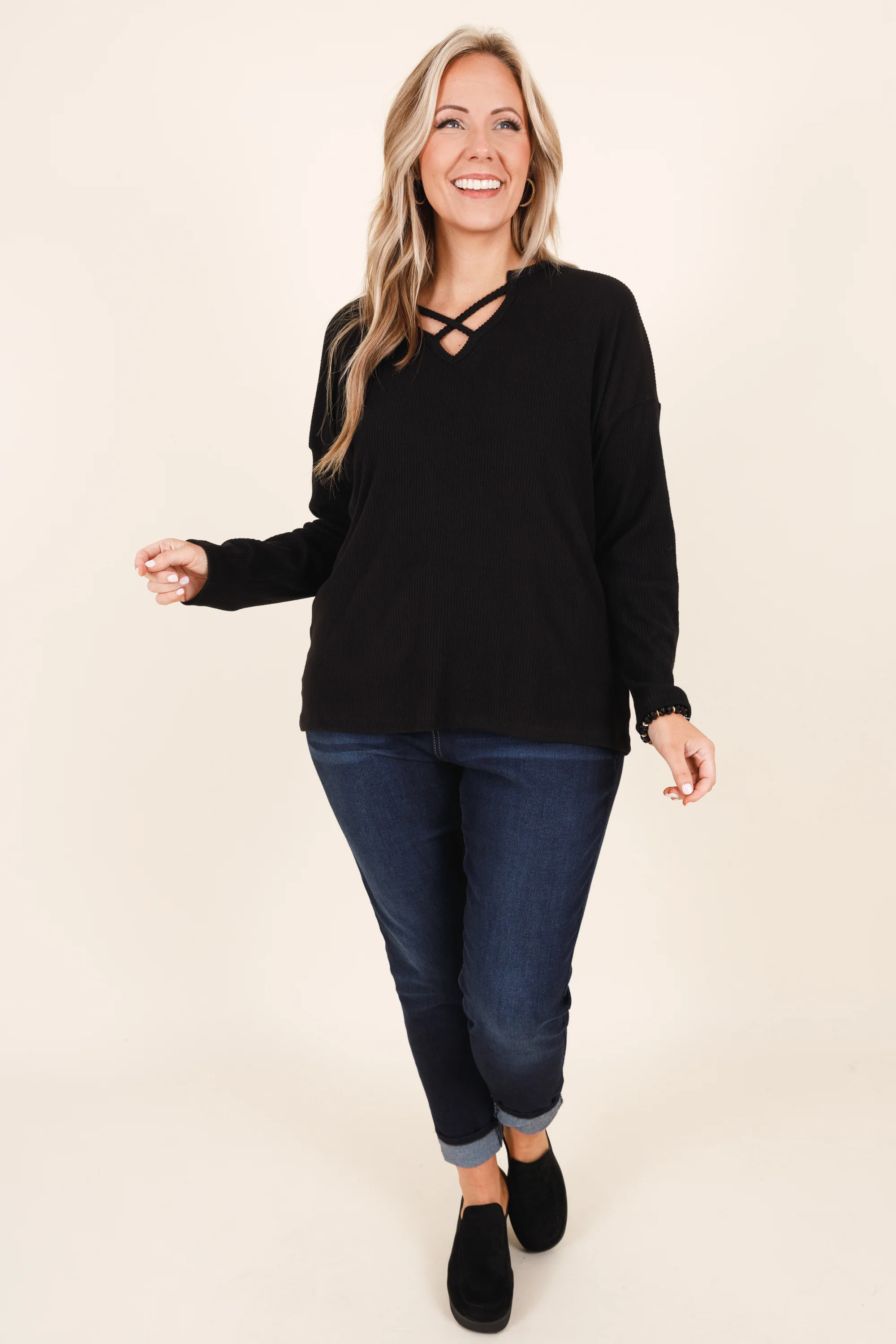 Follow Your Journey Top, Black - Weilaico