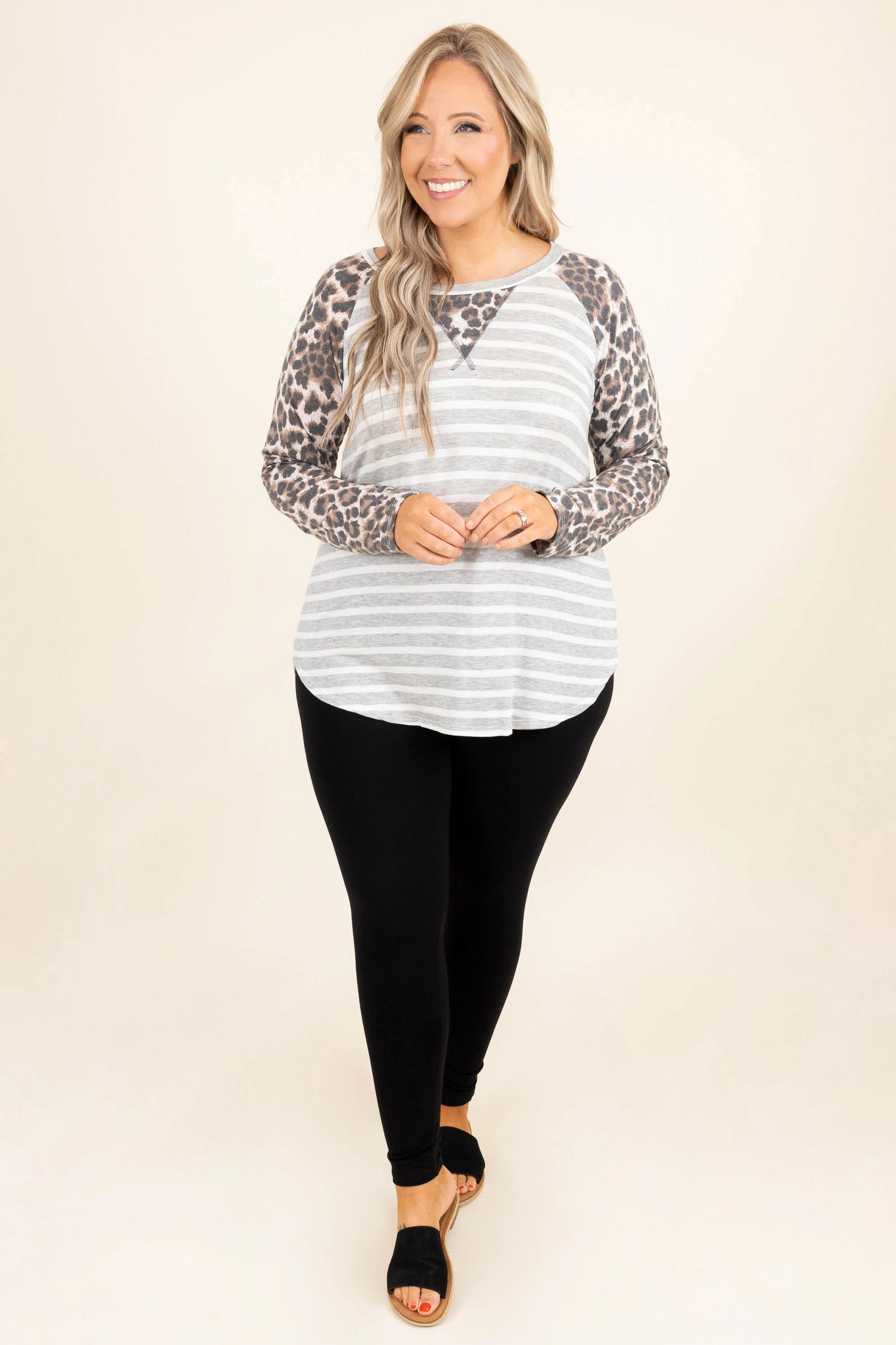 Wanted By All Top, White - Weilaico