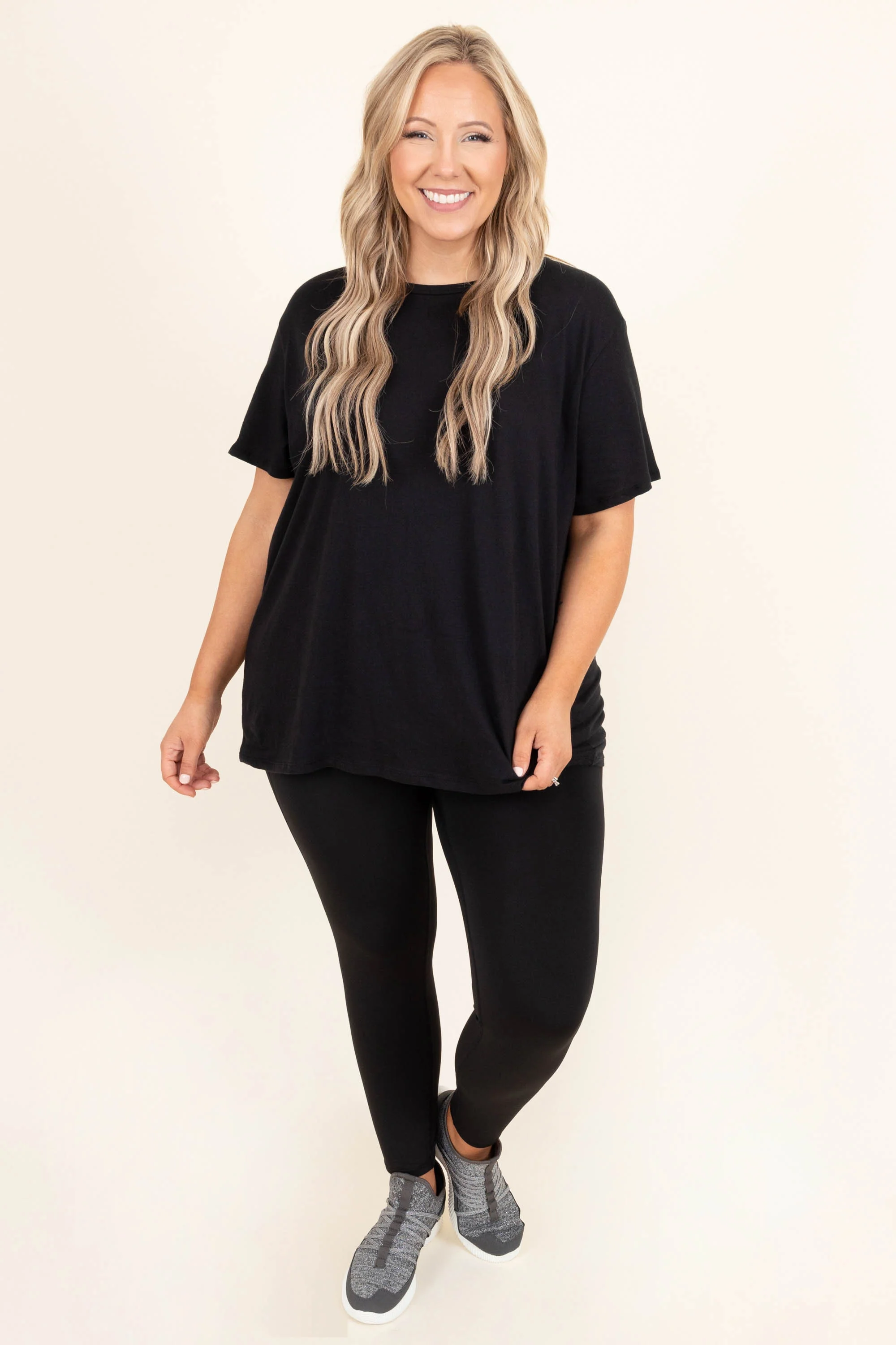 String Of Luck Tee, Black - Weilaico