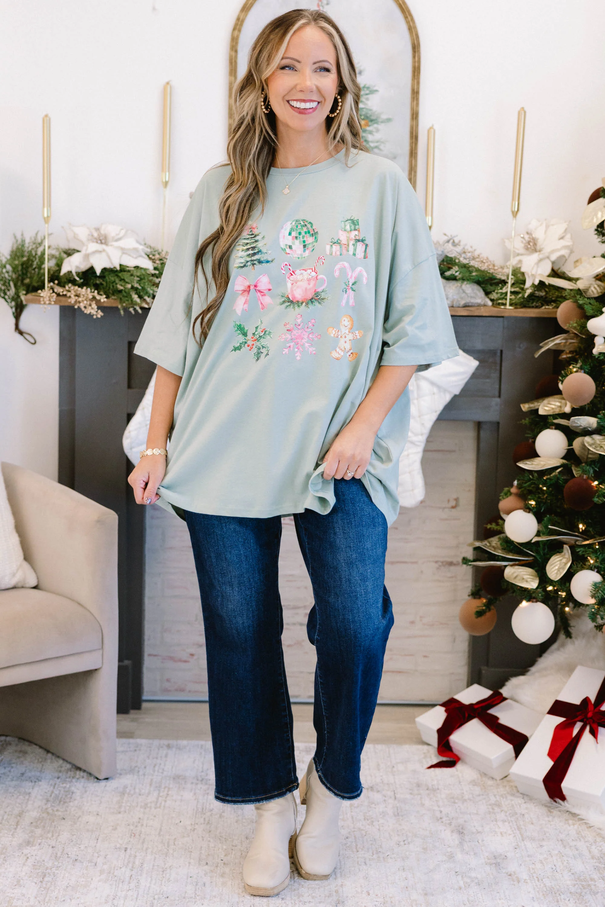 Girly Swirly Christmas Boyfriend Tee, Light Sage - Weilaico