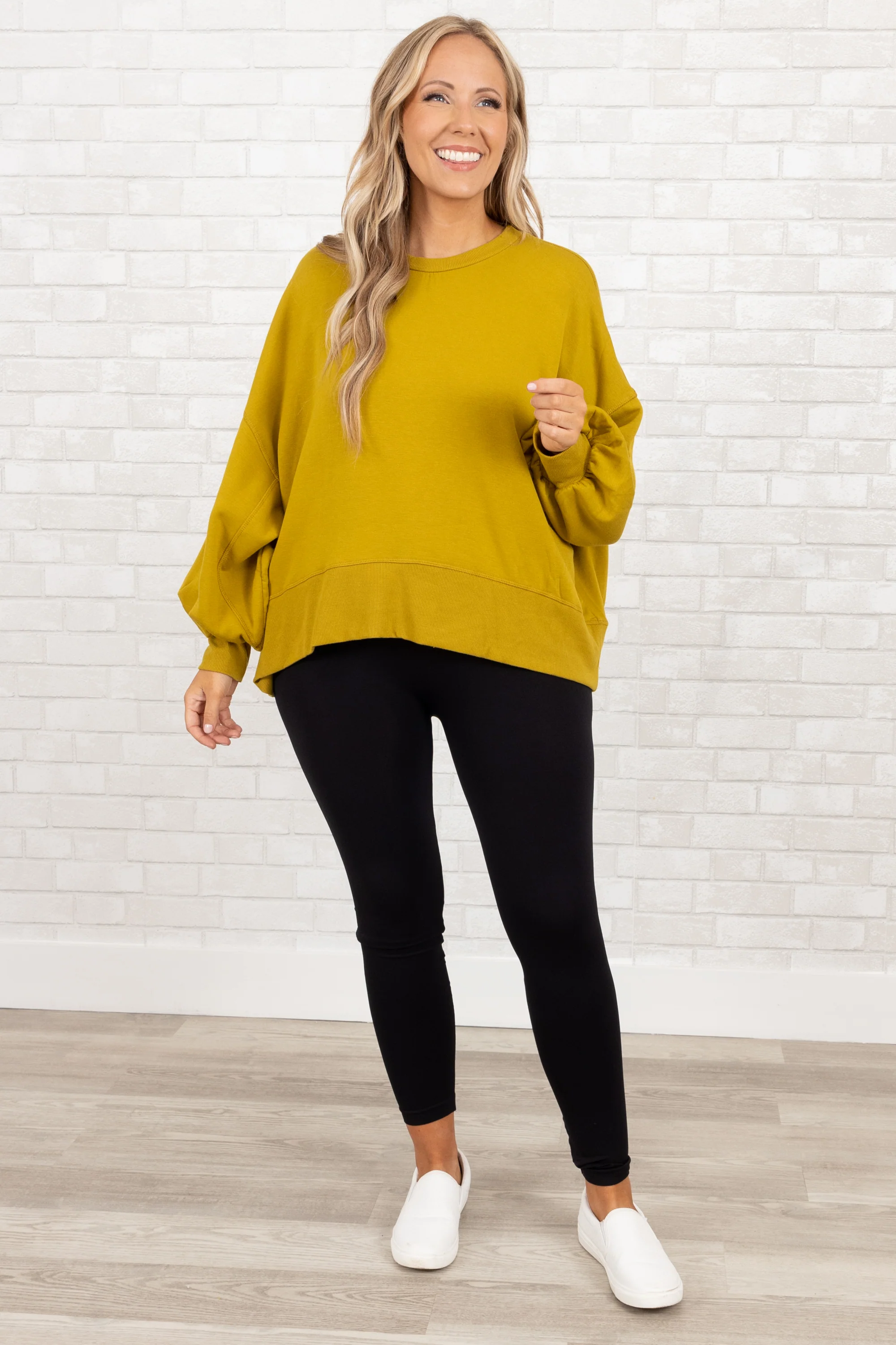 Freedom To Feel Pullover, Olive - Weilaico