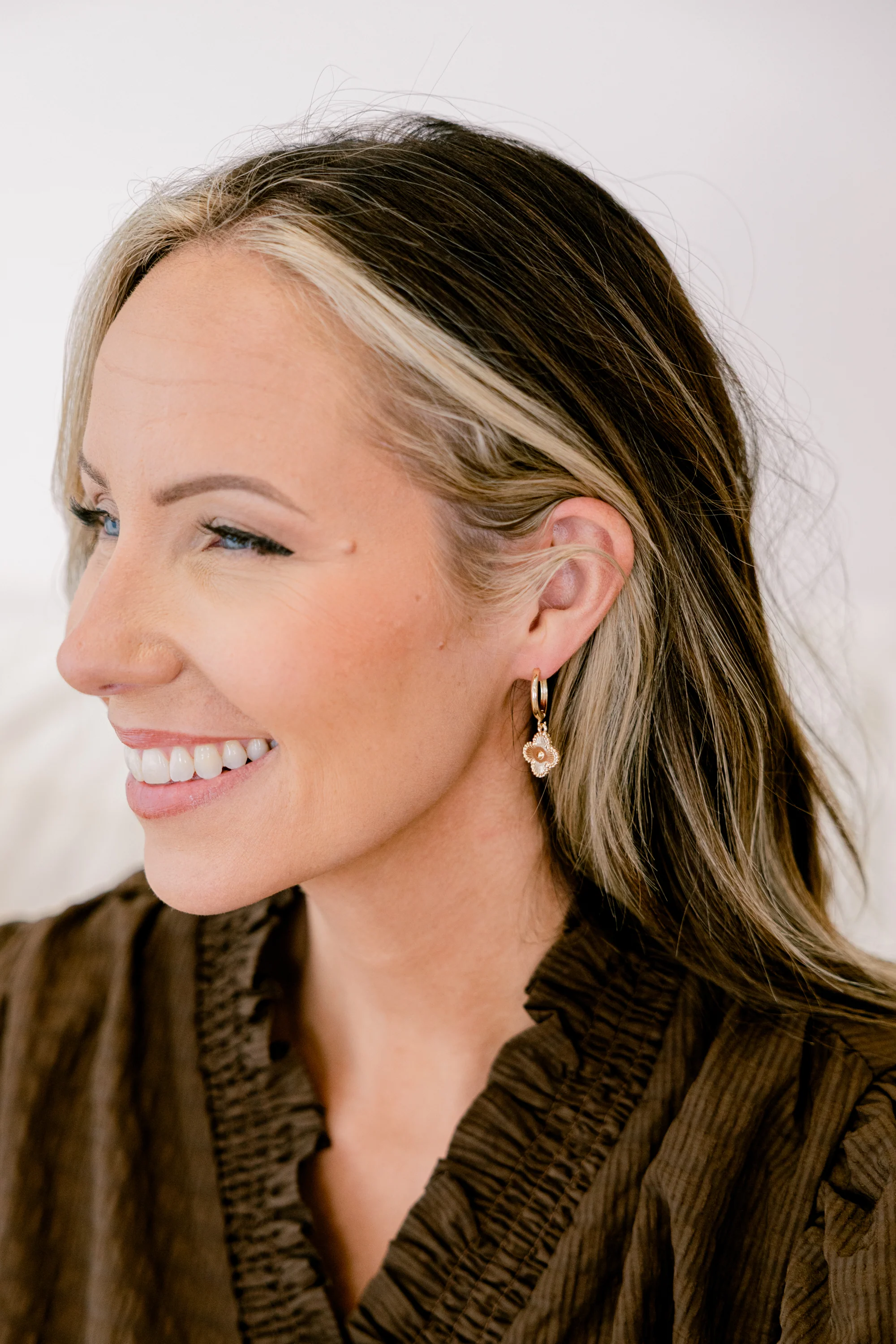 Over In Clover Earrings, Gold - Weilaico