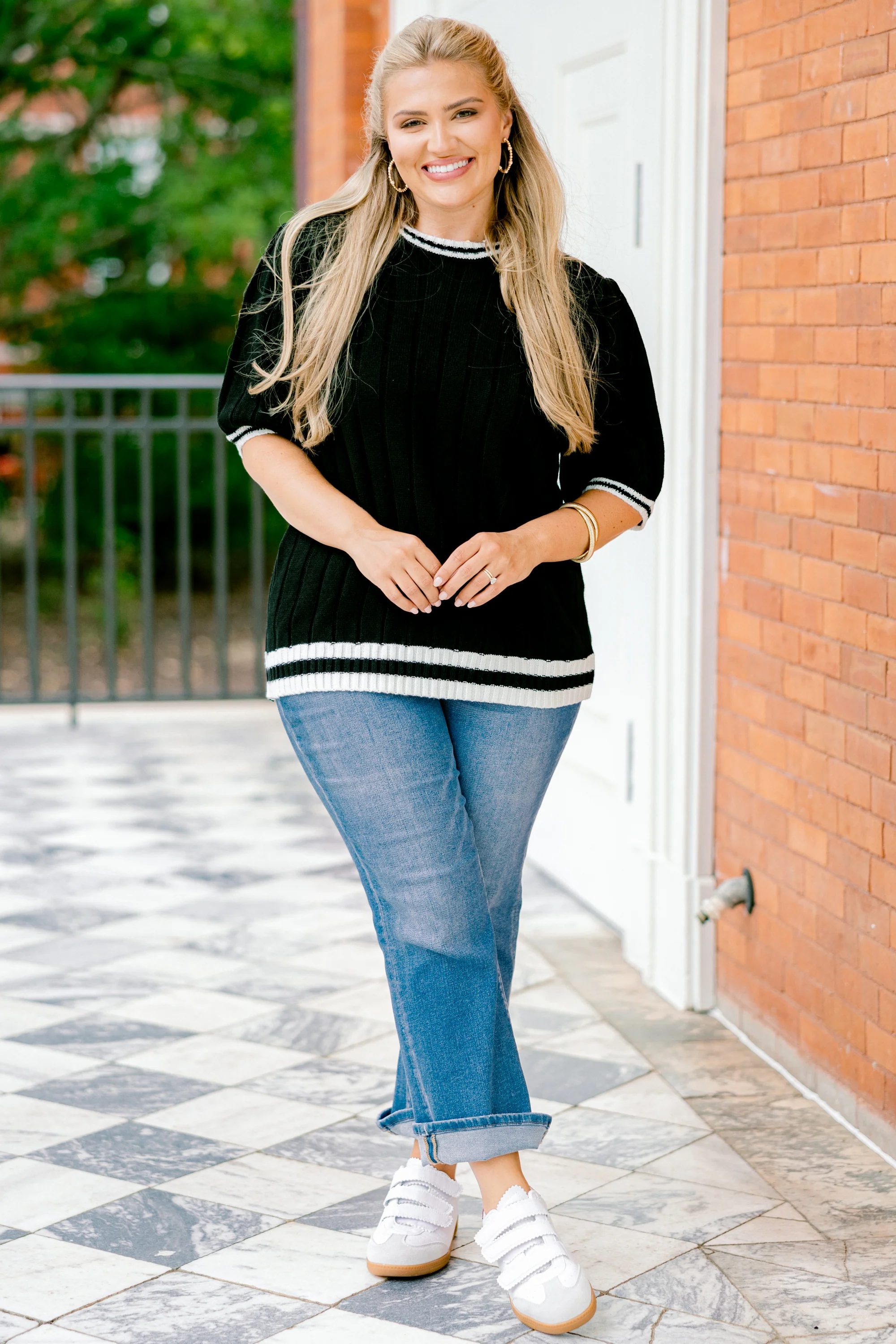 Doesn't Add Up Top, Black - Weilaico